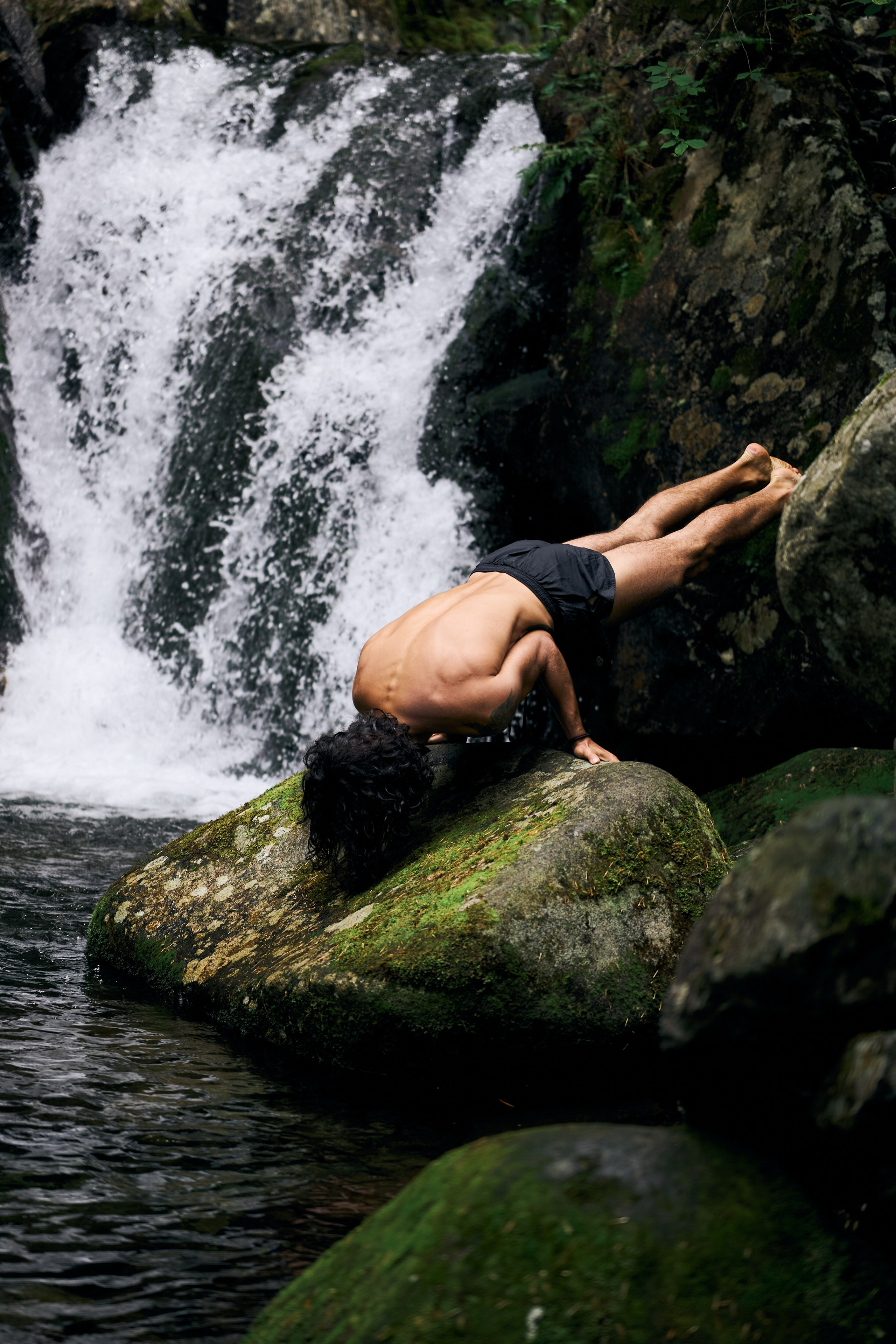 Фото поход на гору Пидан. Фэшн-фотография и портреты в Владивостоке. Превращаю съёмку в повествование — создаю образы с сюжетом, которые остаются в памяти