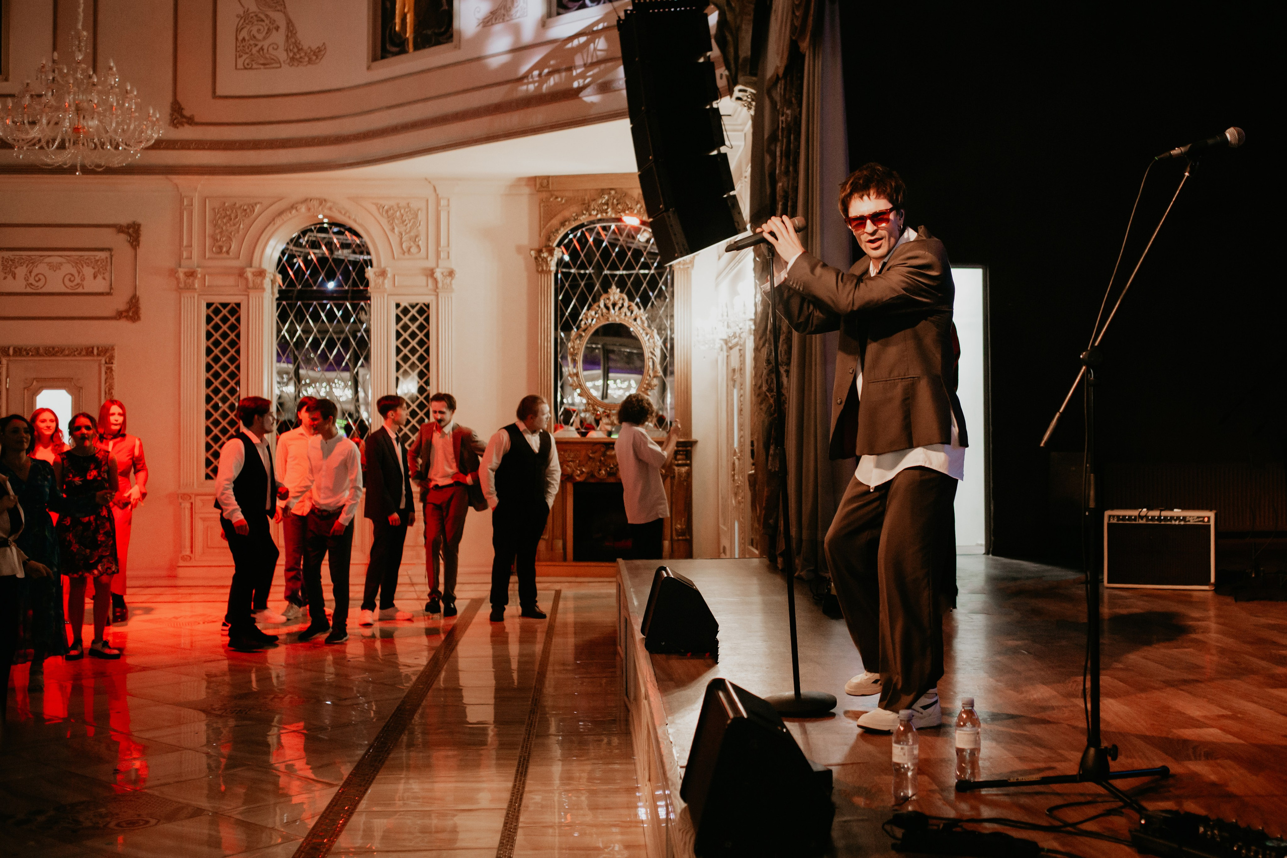 Выпускной. 11 лицей. Фотограф в Челябинске Ополихина Анна