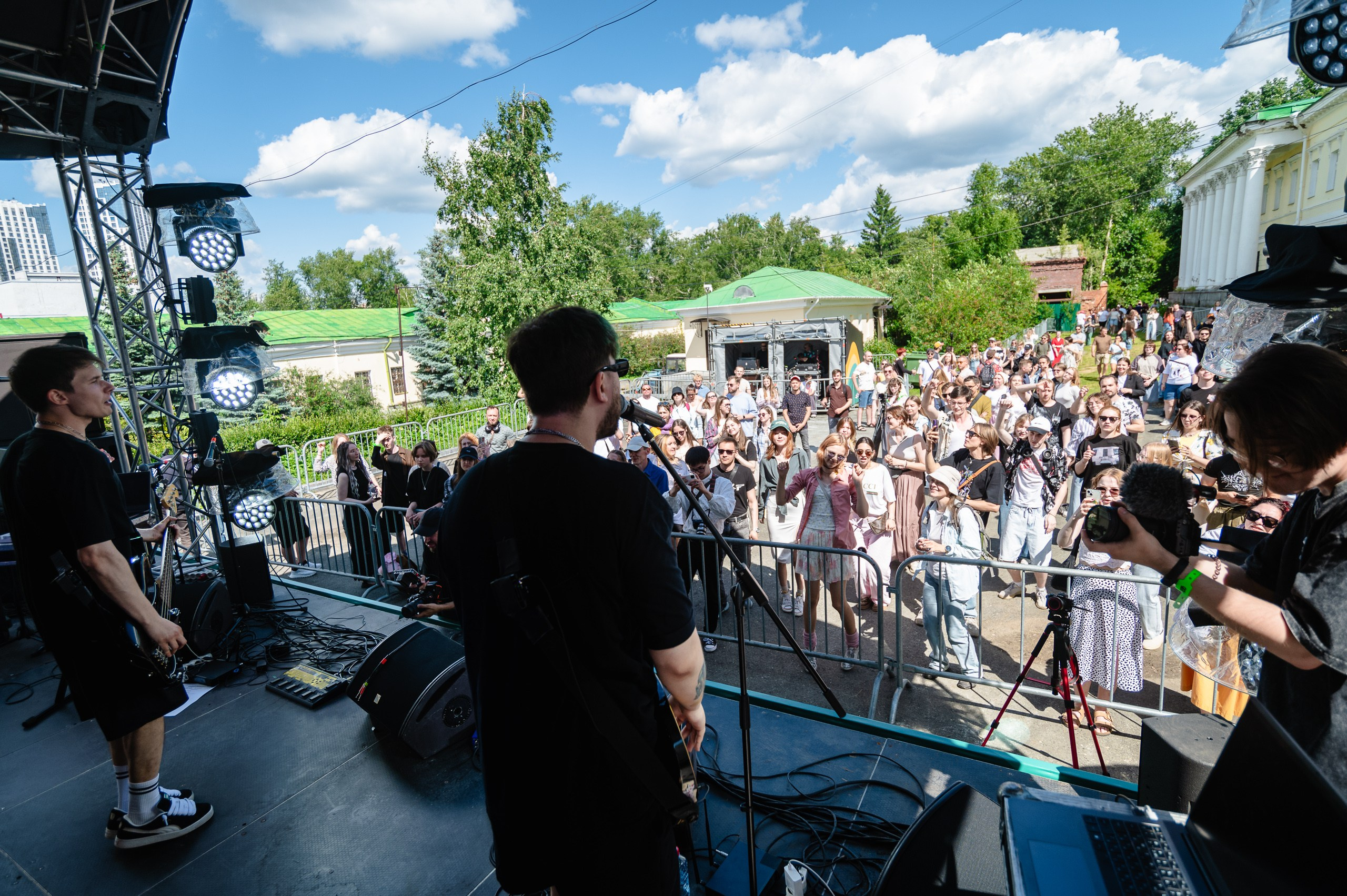 Стереолето Екатеринбург. Харитоновский парк. Репортажный и концертный фотограф Алексей Патентный в Екатеринбурге