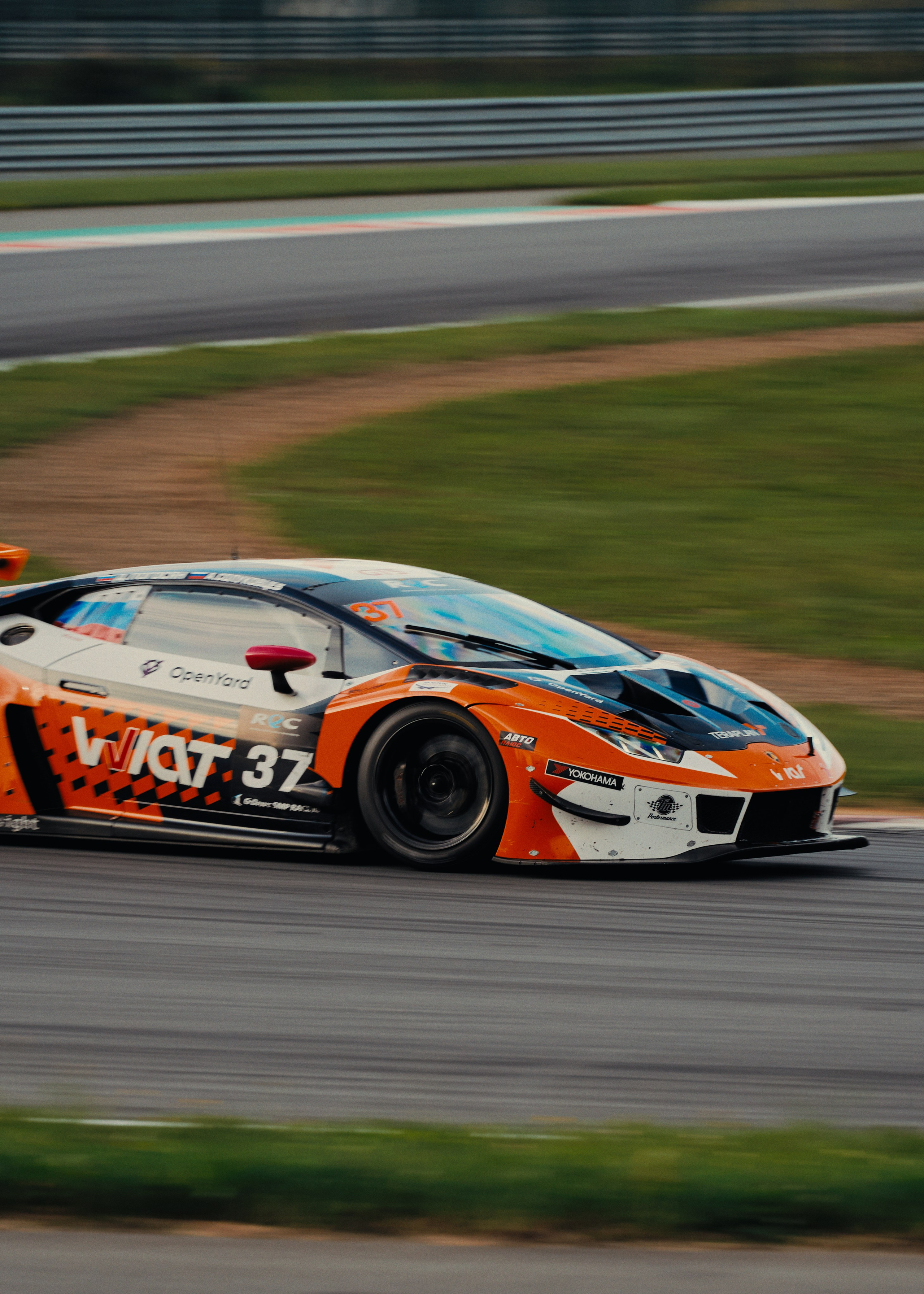 REC 2025. Автомобильный и коммерческий фотограф Москва