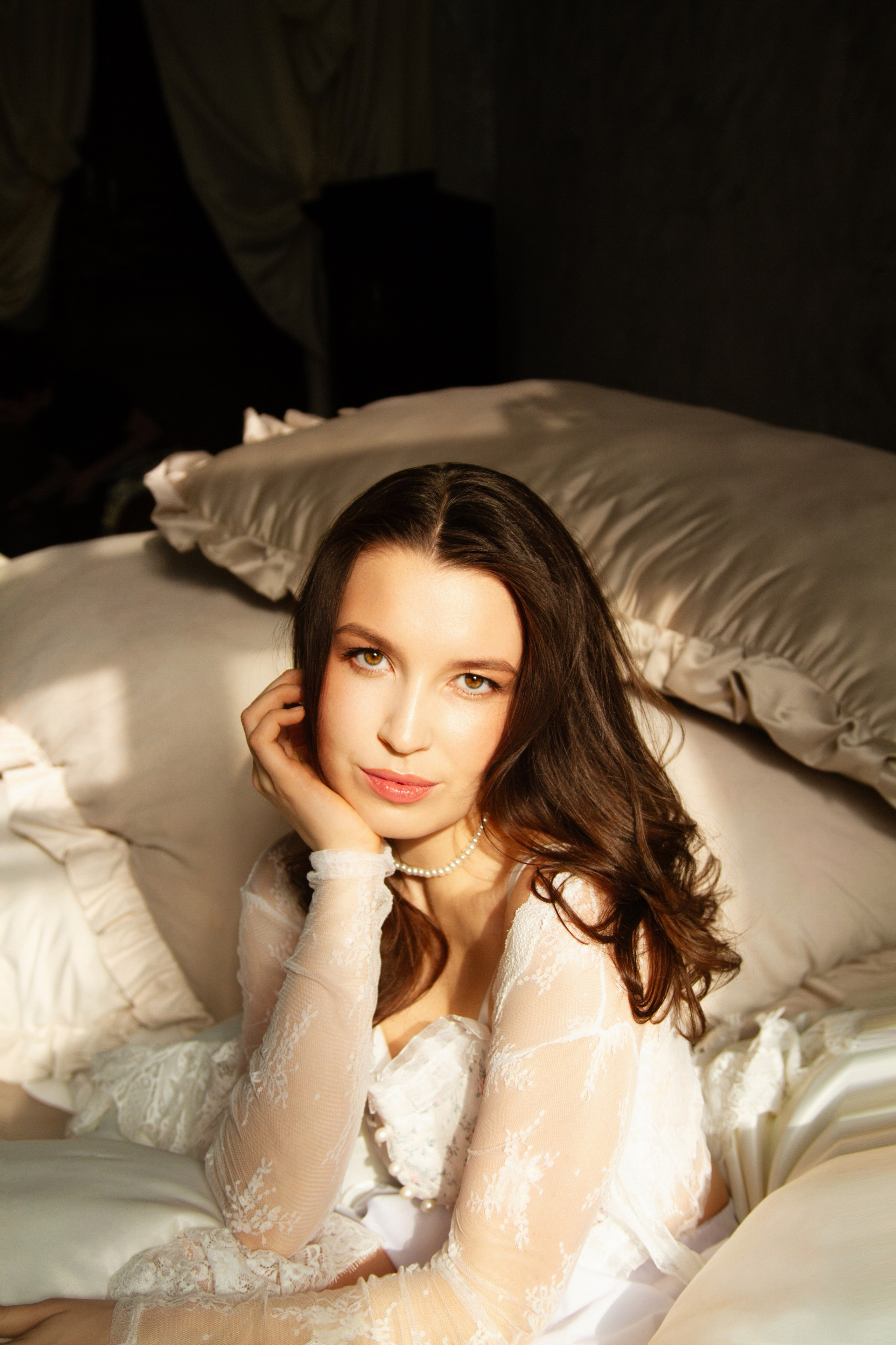 Свадебный образ макияж для невест Москве. СВАДЕБНЫЙ ВИЗАЖИСТ-СТИЛИСТ МОСКВА ЖУКОВСКИЙ ПРИЧЕСКИ МАКИЯЖ БРОВИ РЕСНИЦЫ ВЫЕЗД