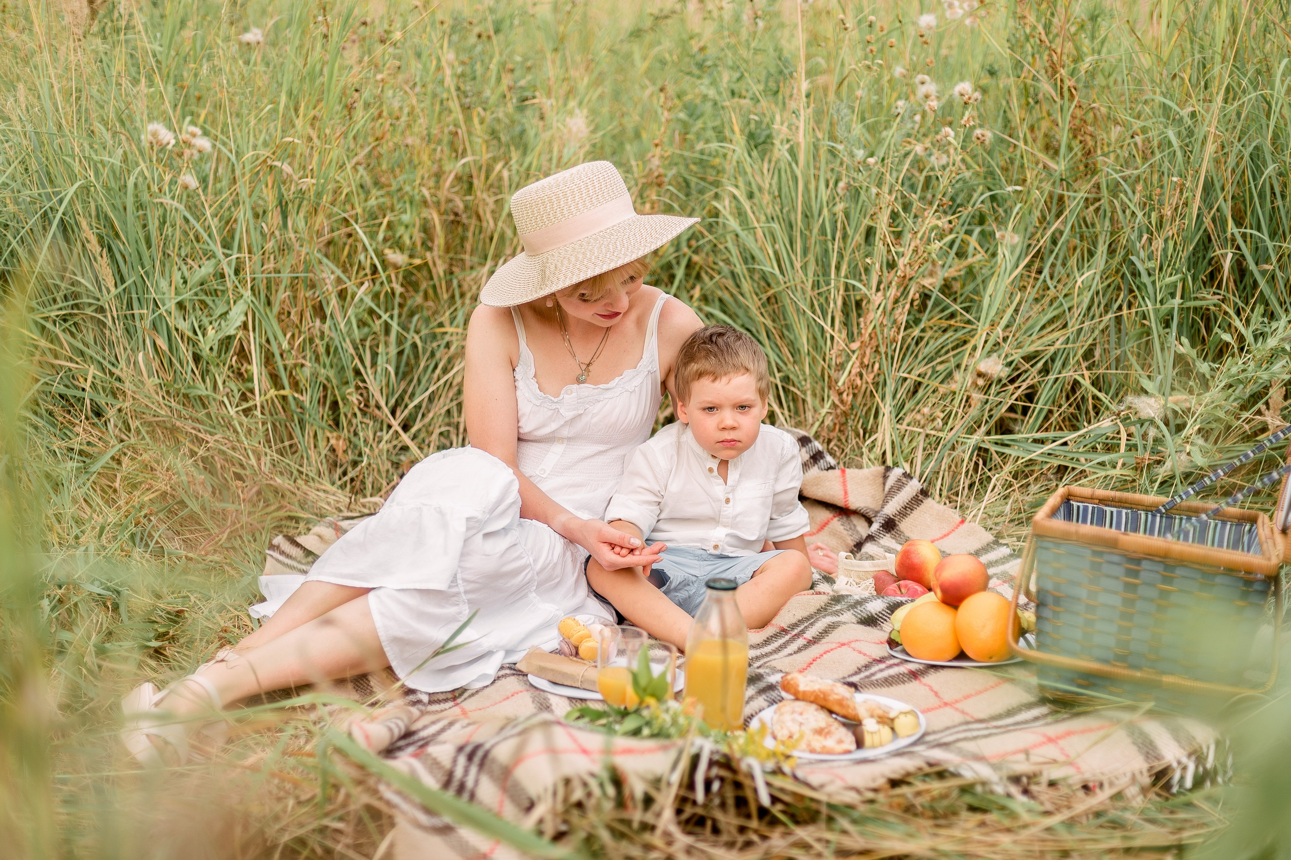 В поле. Фотограф Юлия Попова