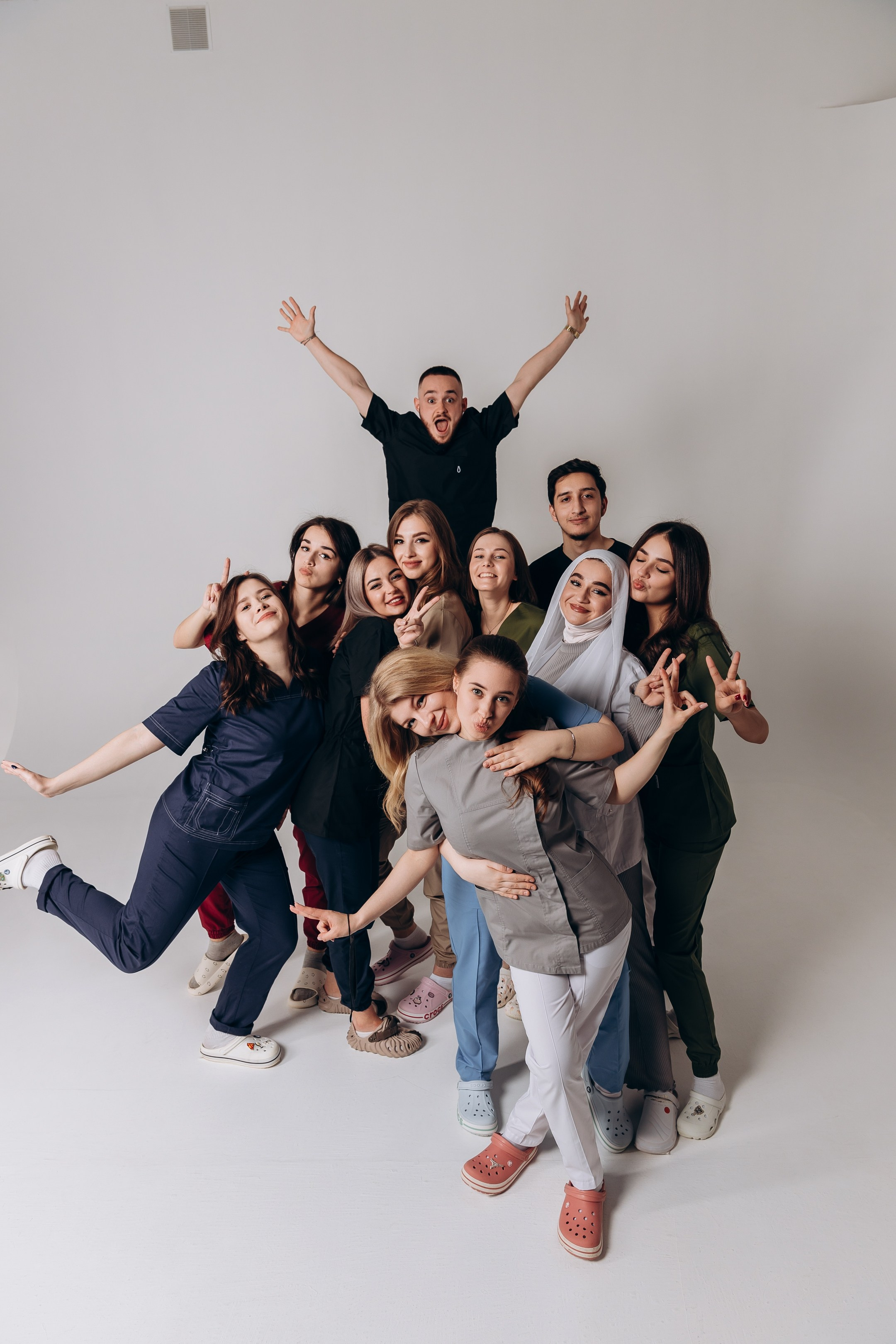 Групповые фотографии. BREAKBOOK | Выпускные альбомы в Пензе и Пензенской области