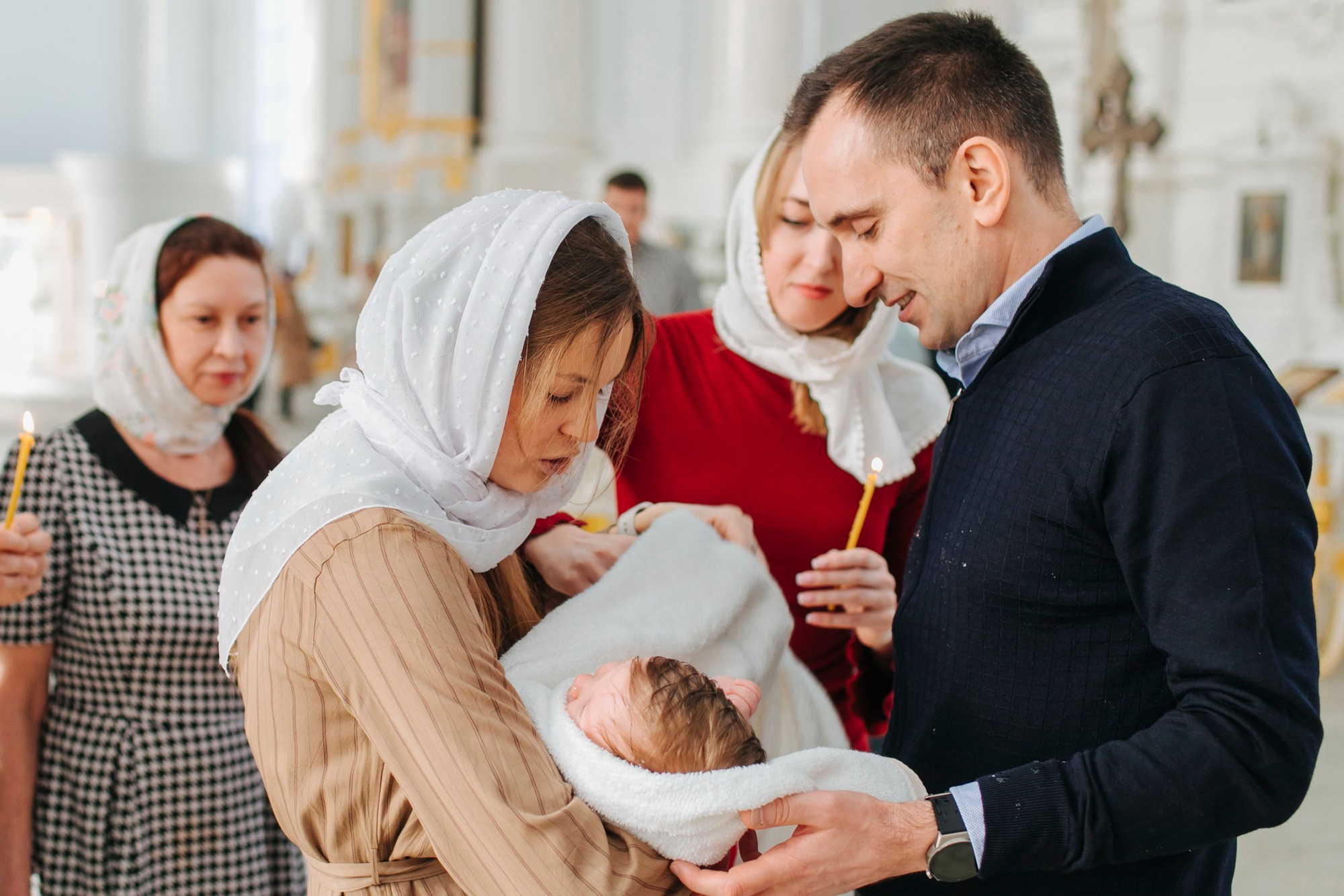 Индивидуальное крещение в Смольном Соборе, где провести крещение СПб, лучший храм для крещения, сколько стоит крещение, церковь где не нужны беседы, без крестных