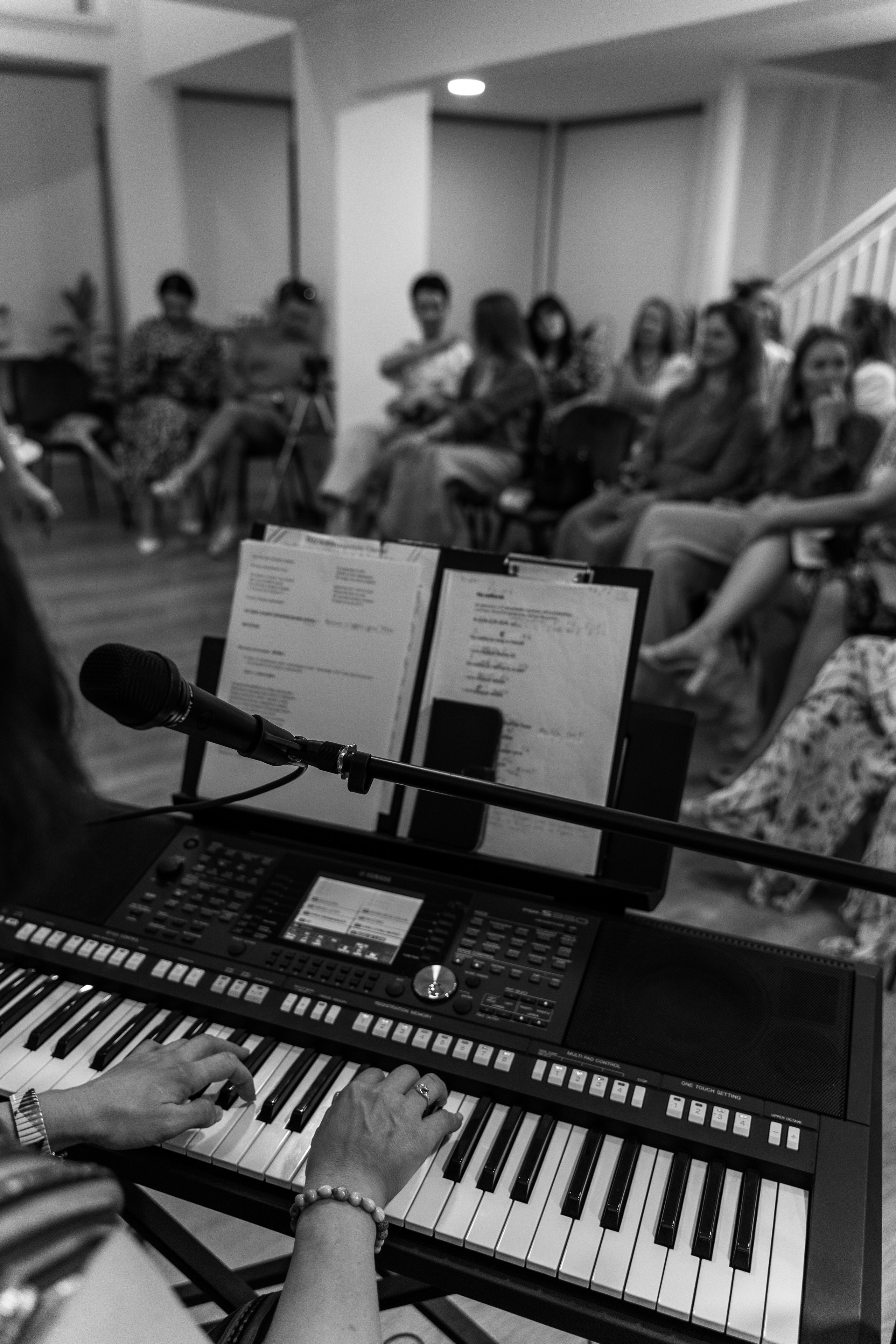 Литературный вечер в Никосии. Свадебный и семейный фотограф Ирина Чернова