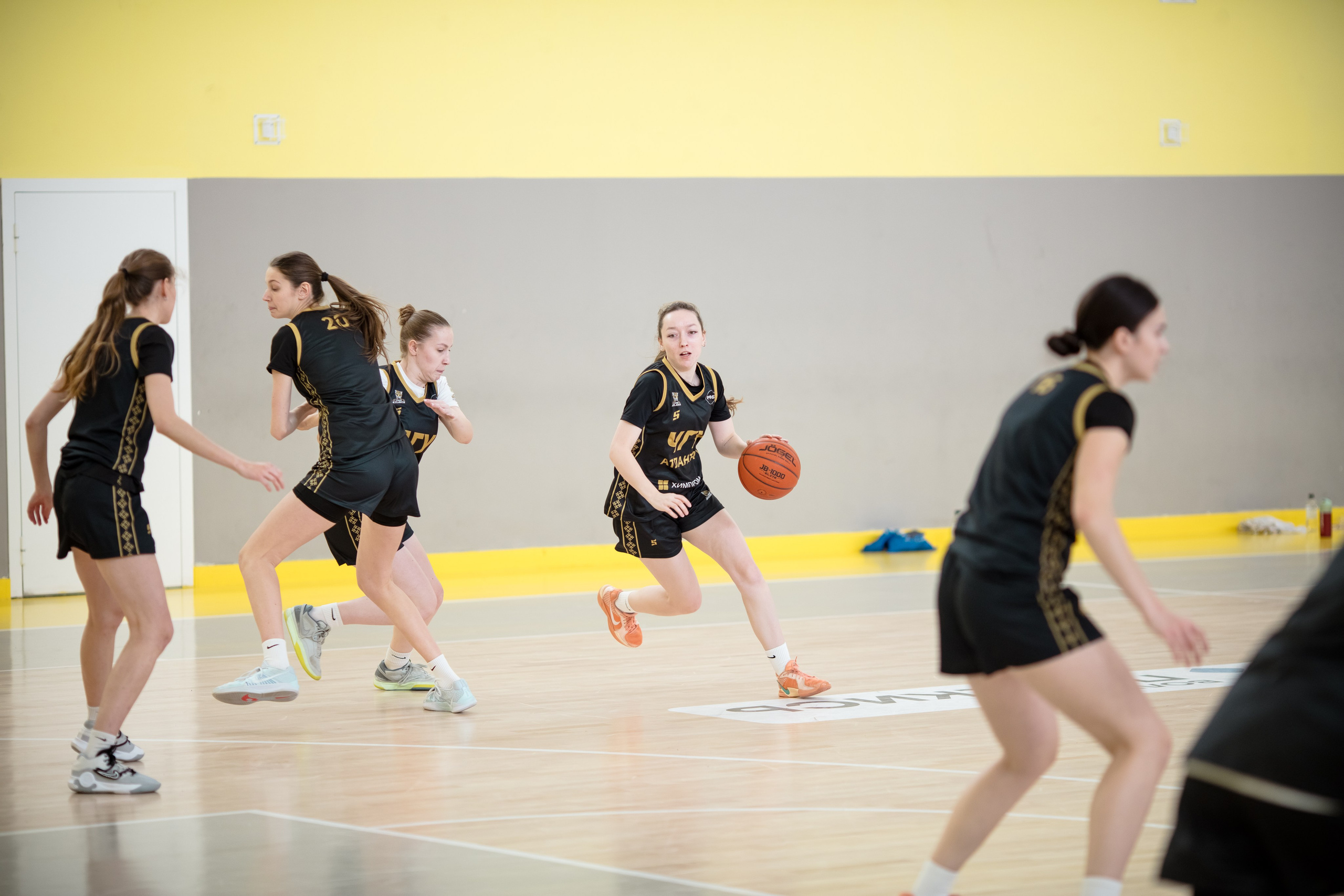 ЧГУ-Атланта. Фотография