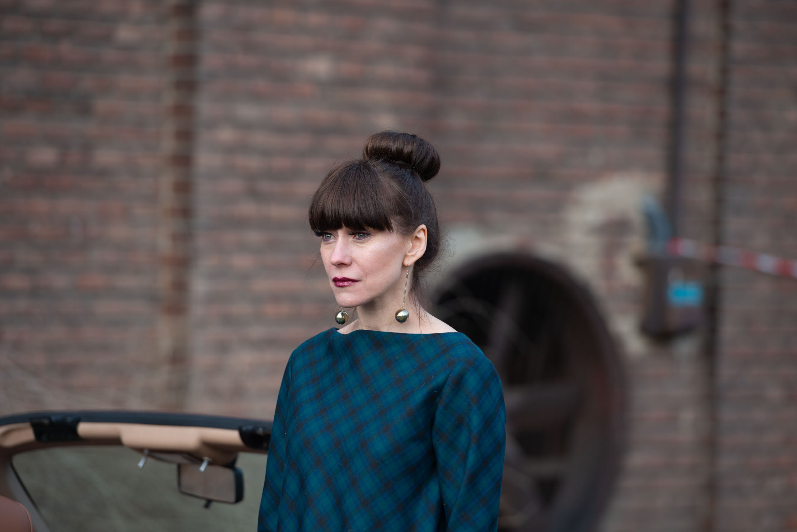 На снимке запечатлена певица Светлана Бень (Беня) в винтажном стиле...