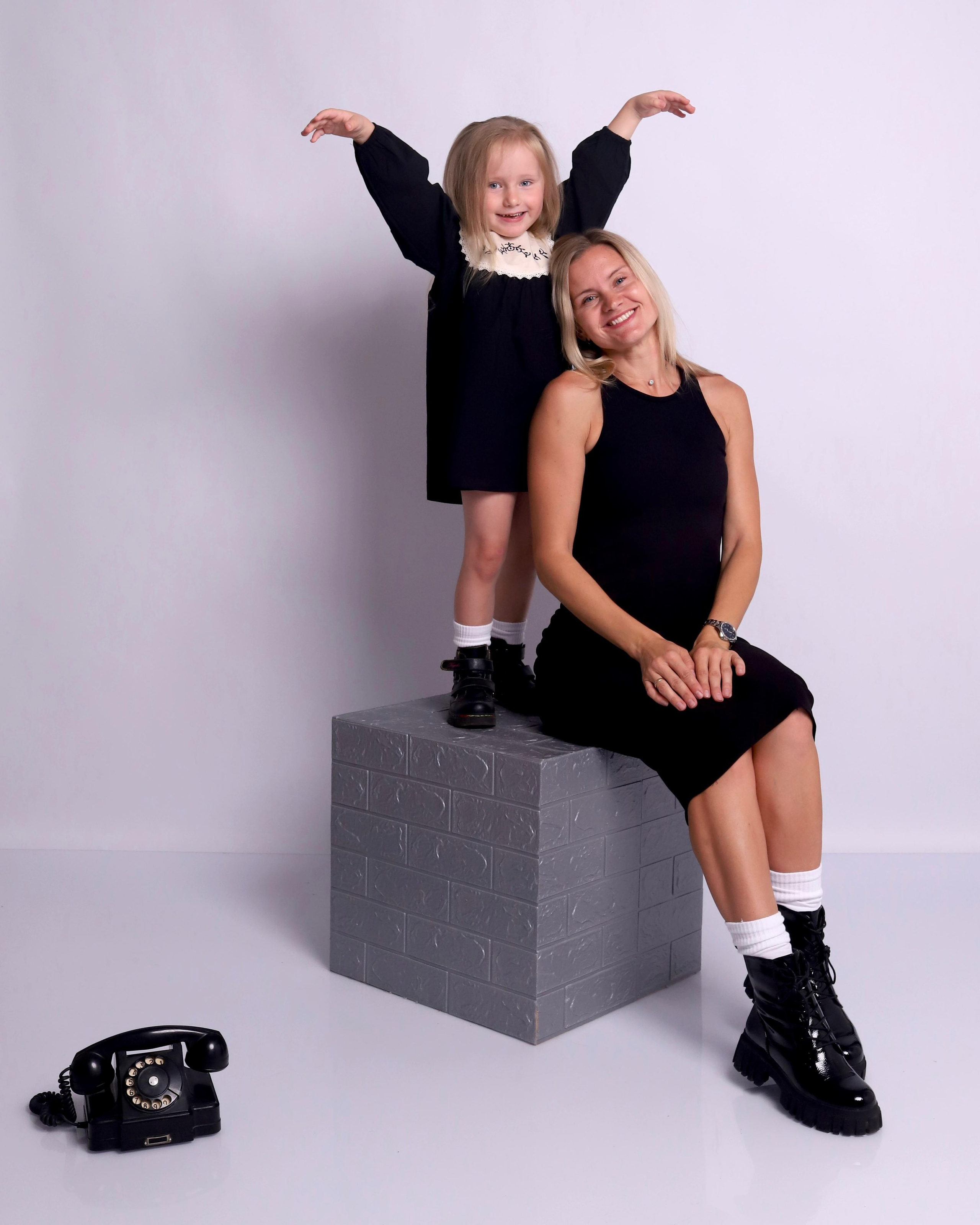 Реальные фотографии наших гостей. Фотостудия самообслуживания. Студия без фотографа в Твери