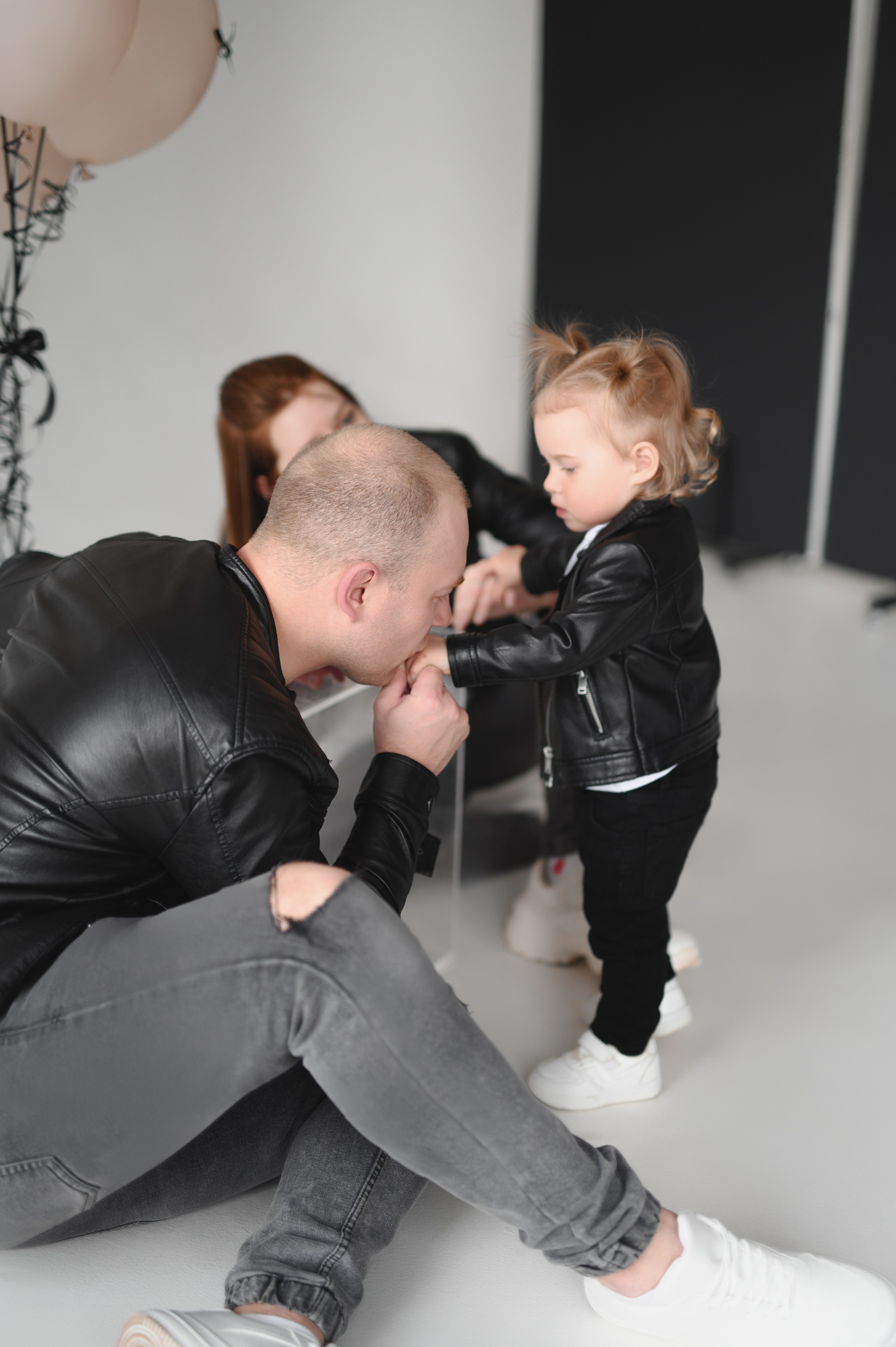 Съемка годика, годовасие, фотосессия в день рождения. НЬЮБОРН ФОТОСЕССИИ, БЕРЕМЕННОСТЬ, ПОРТРЕТНЫЕ СЕМЕЙНЫЕ ФОТОСЕССИИ  Ногинск Москва ОЛЬГА ВОГЕЛЬ