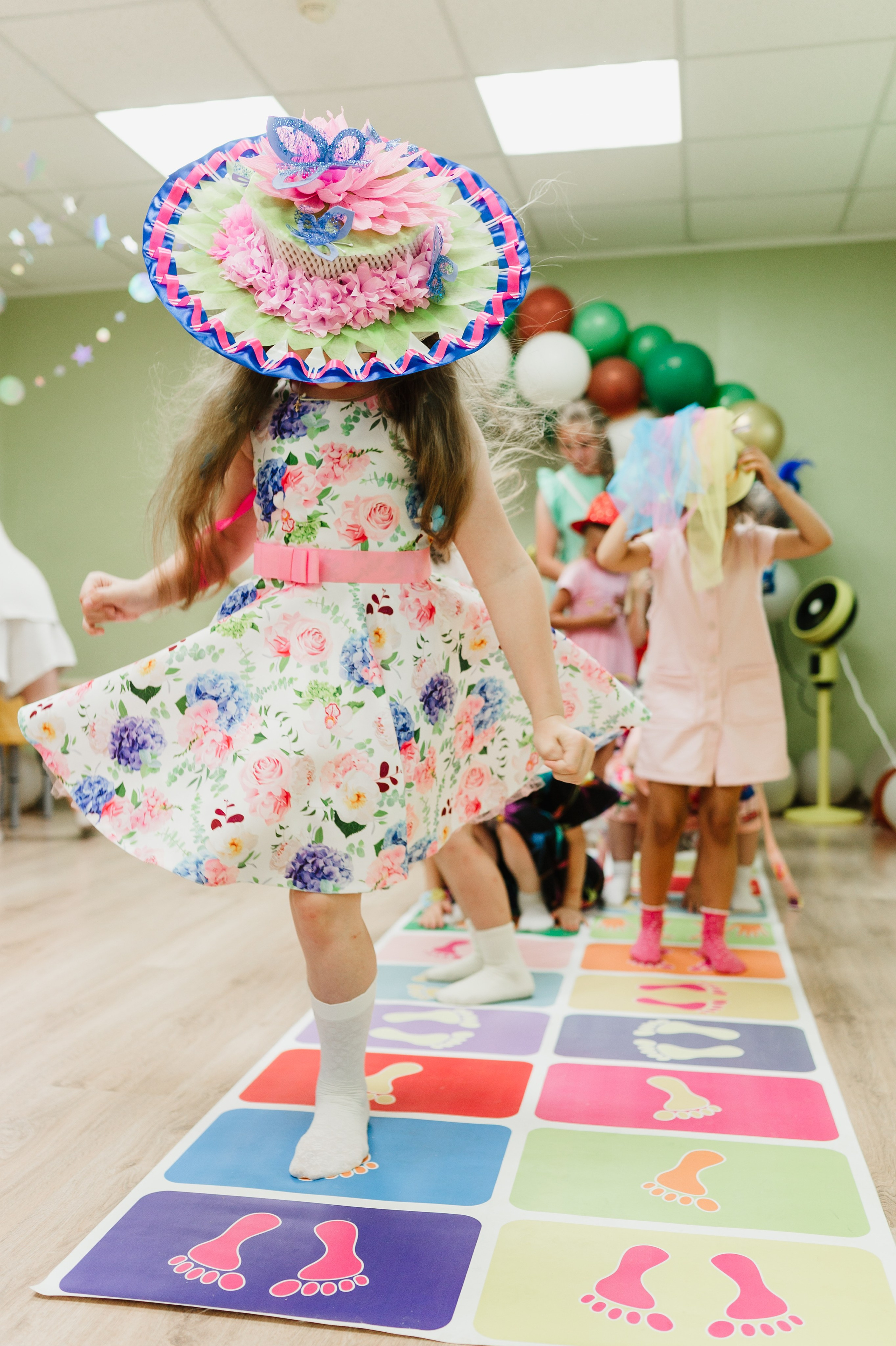 Шляпная вечеринка