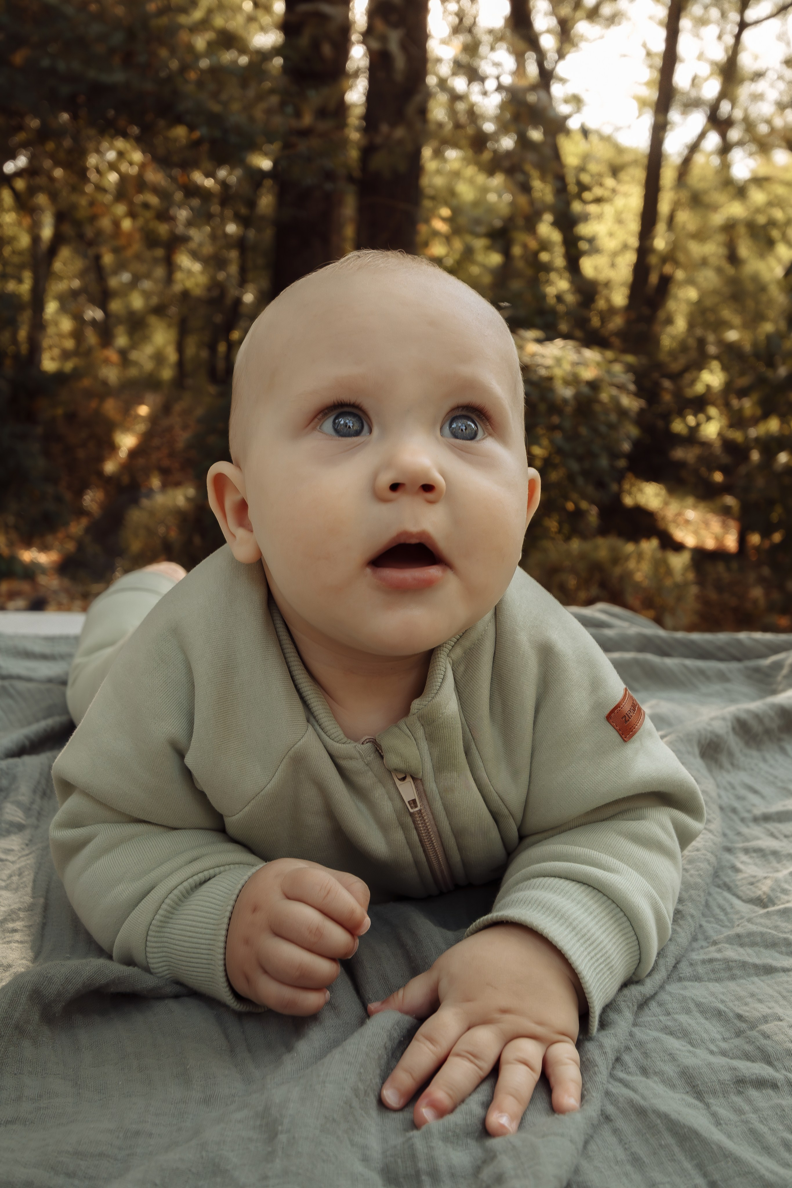 детская фотосессия в парке. детская фотосессия на улице, сын и мама, осенняя фотосессия