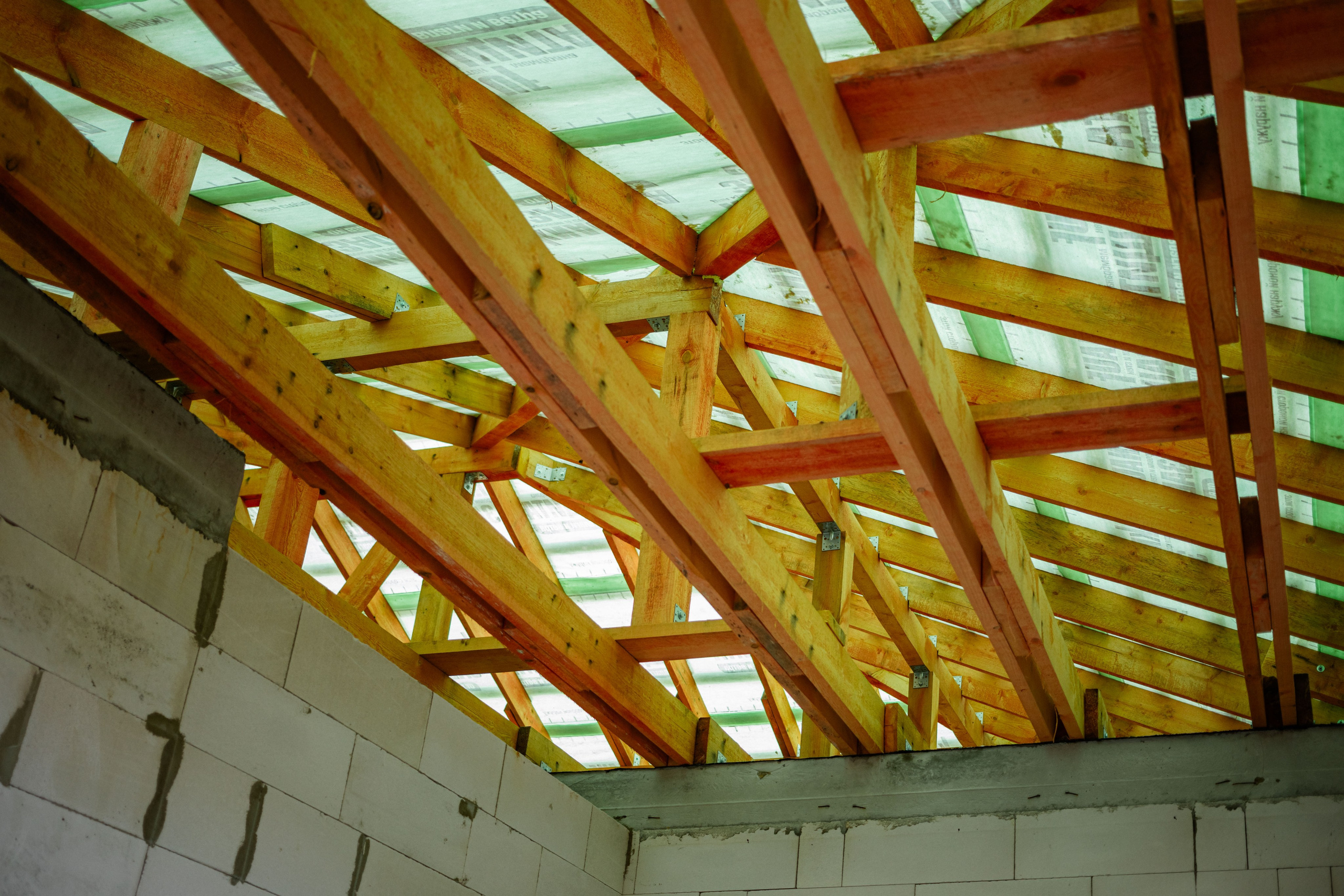 Внутренние перегородки и проёмы — чёткая планировка пространства. 