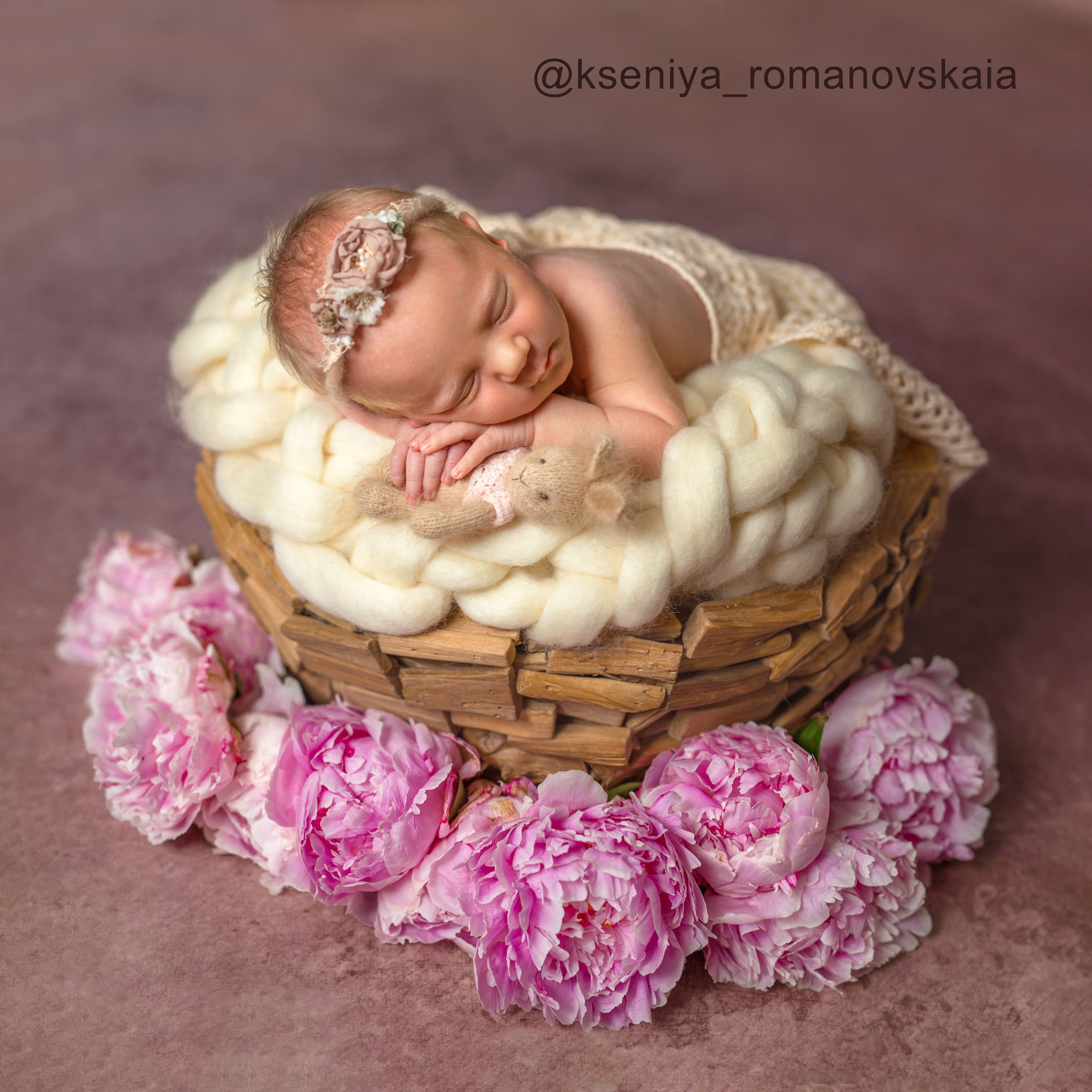 Newborn ДЕВОЧКИ. Фотограф новорожденных в Новосибирске