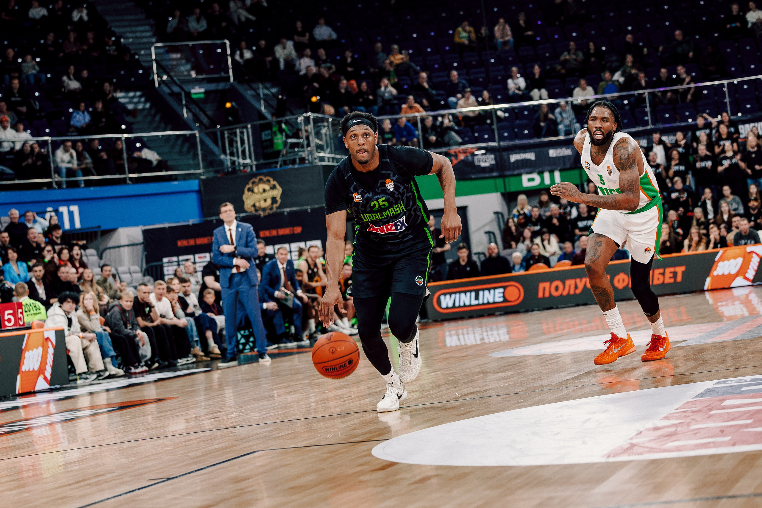 Winline Basket Cup — УРАЛМАШ — УНИКС. Лёшка Варзегов — фотограф