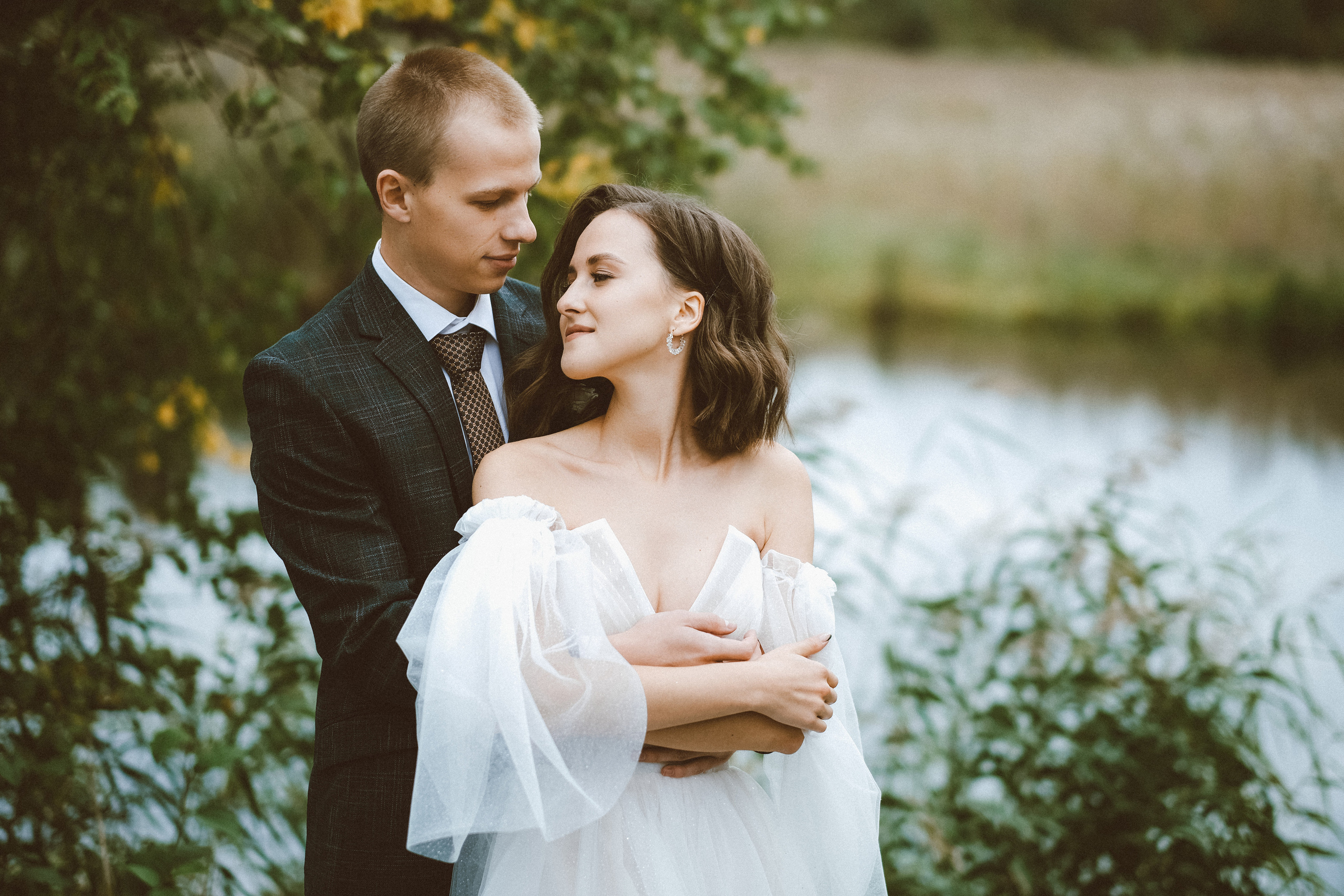 Свадебная фотосессия в Архангельске и Северодвинске. Идеи для фотосессии влюбленных летом. Молодожены Архангельска. Молодая пара жених и невеста. Свадебные фотосессии. Идеи. Wedding photosession. Ягры Северодвинск
