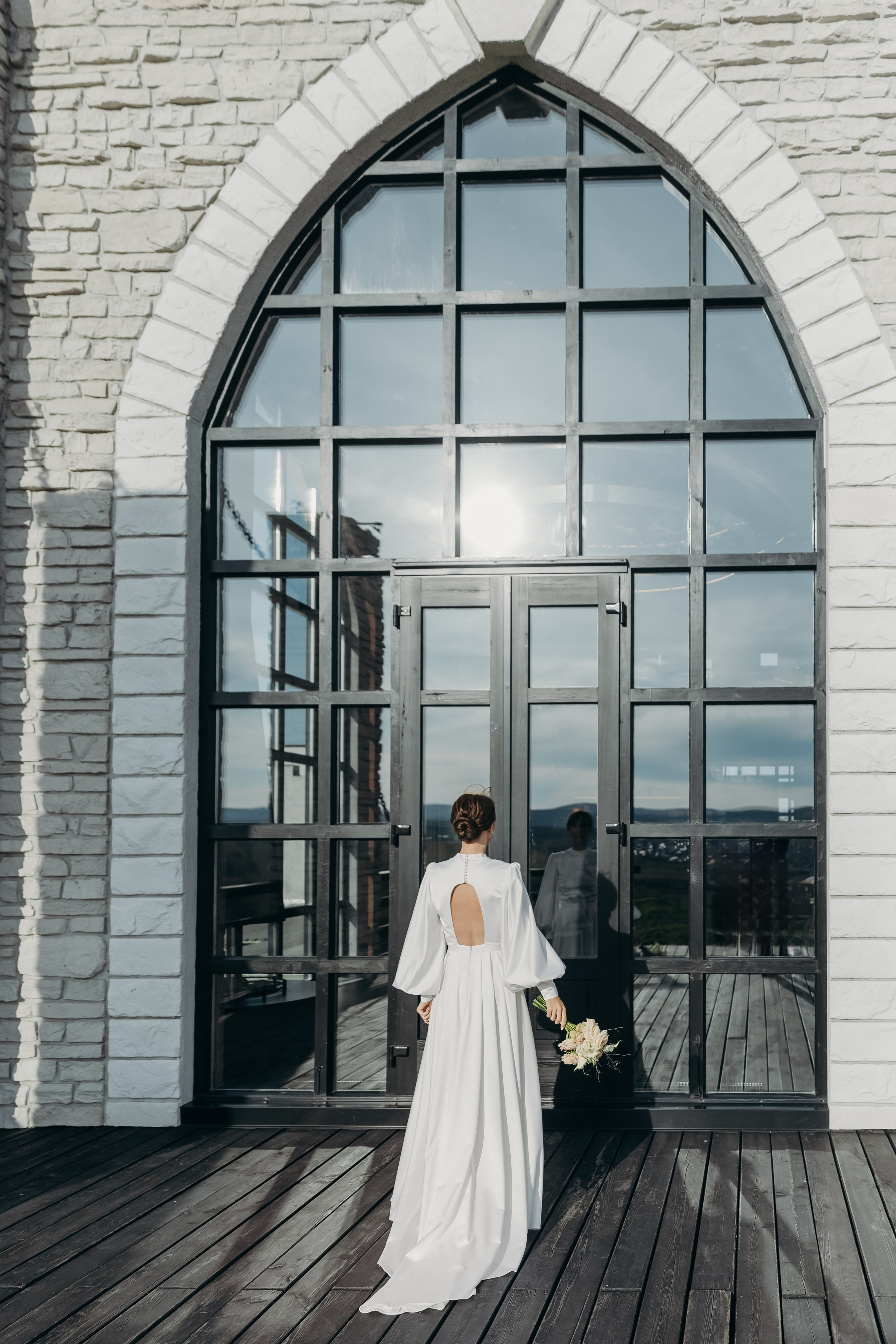 Свадьба для своих в Замке Шамони в Красноярске. Свадебный фотограф-видеограф в Красноярске Евгений Константинопольский