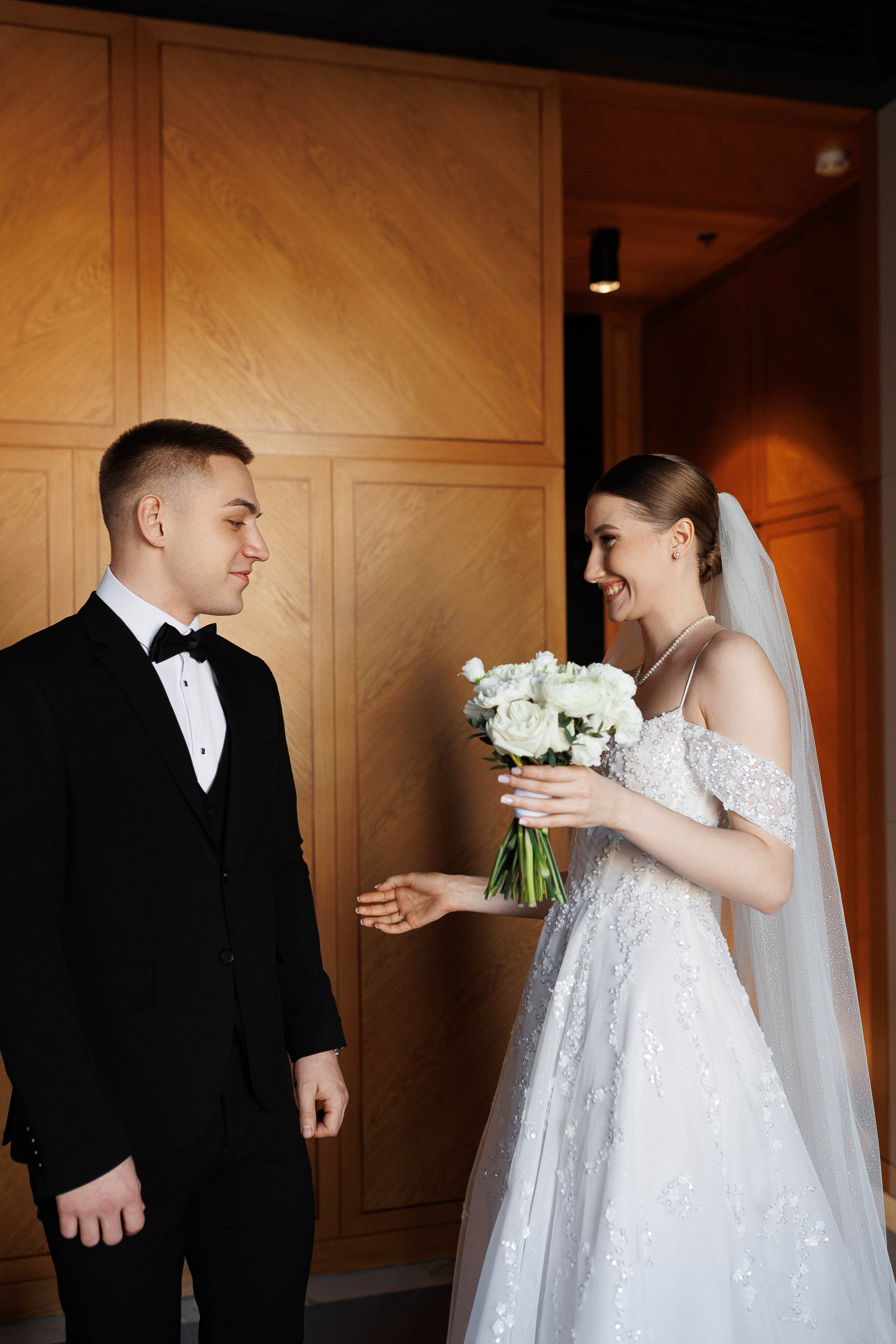 ···. Свадебный фотограф в Санкт-Петербурге Александра Чукавина