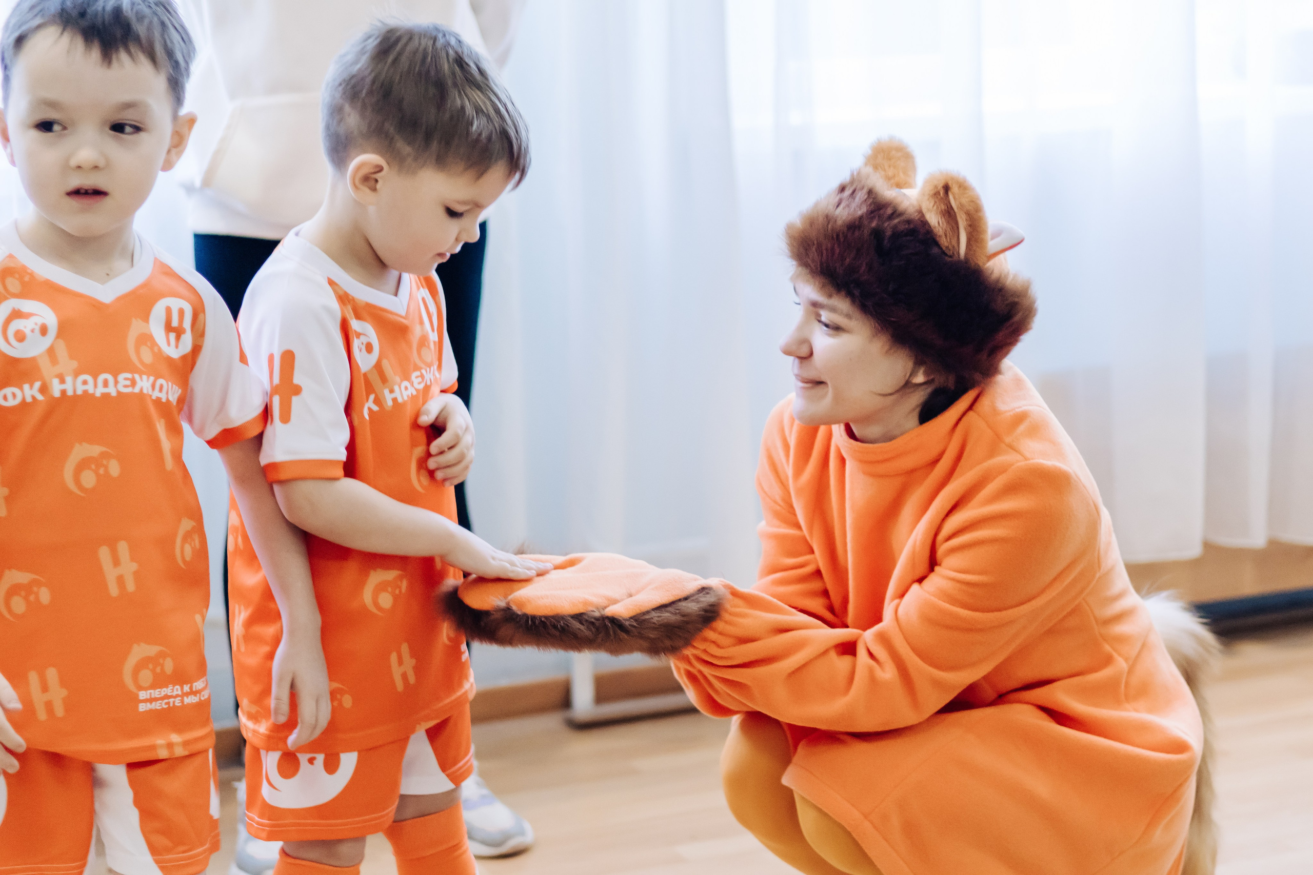 Фотосессия с кубком в детских садах г. Магнитогорска. Денис Прохоров Фотограф в г. Магнитогорск