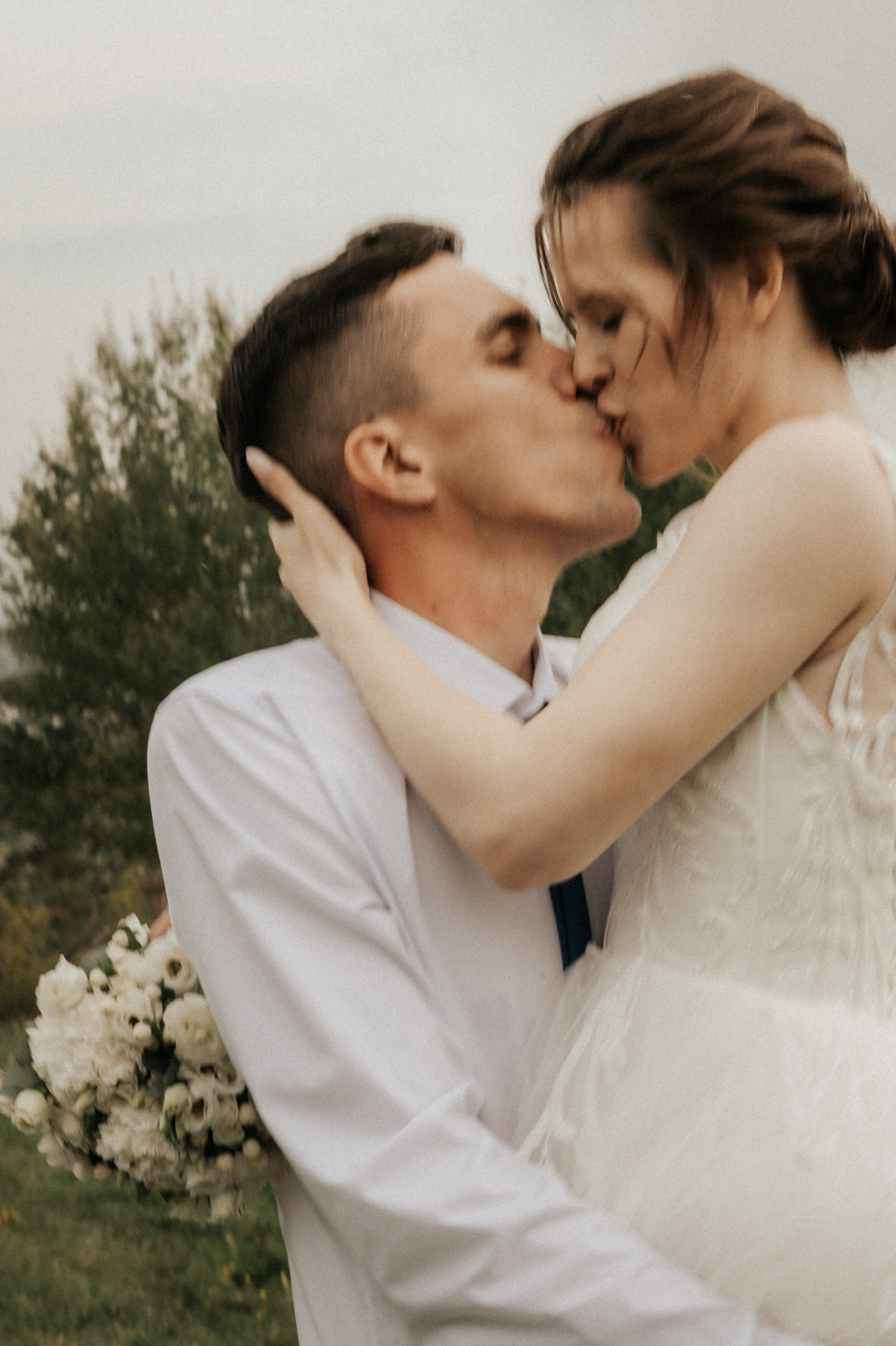 Свадебные фотографии. Фотограф в Барнауле Дарья Бутурлакина. Люби.Цени.Касайся