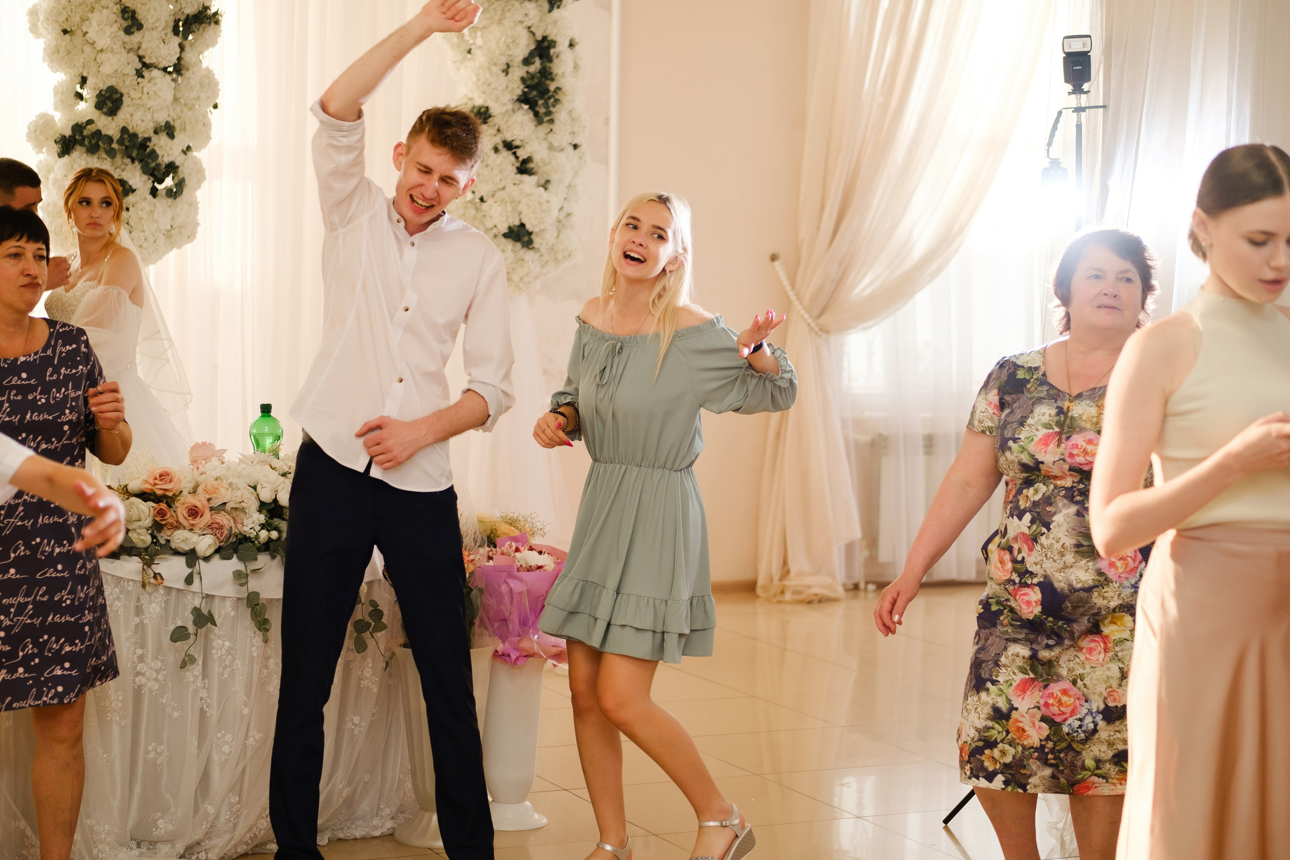 Максим и Ольга. Свадебный фотограф | репортаж | праздники | крещение