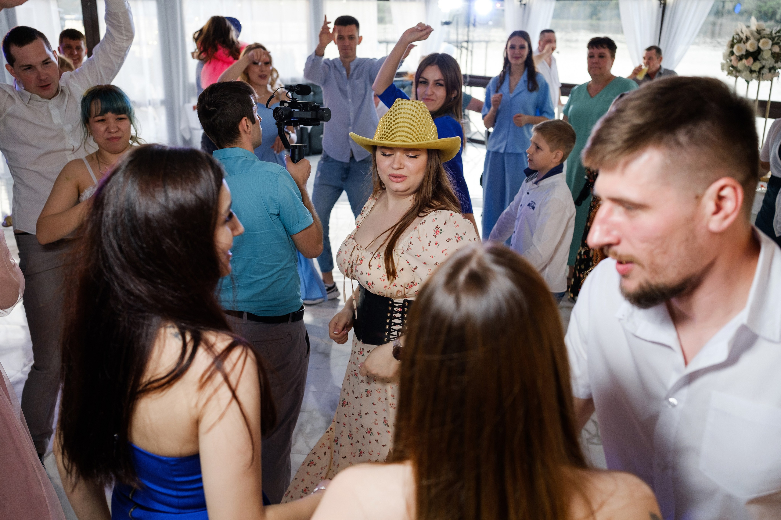 Максим и Дарья. Свадебный фотограф | репортаж | праздники | крещение