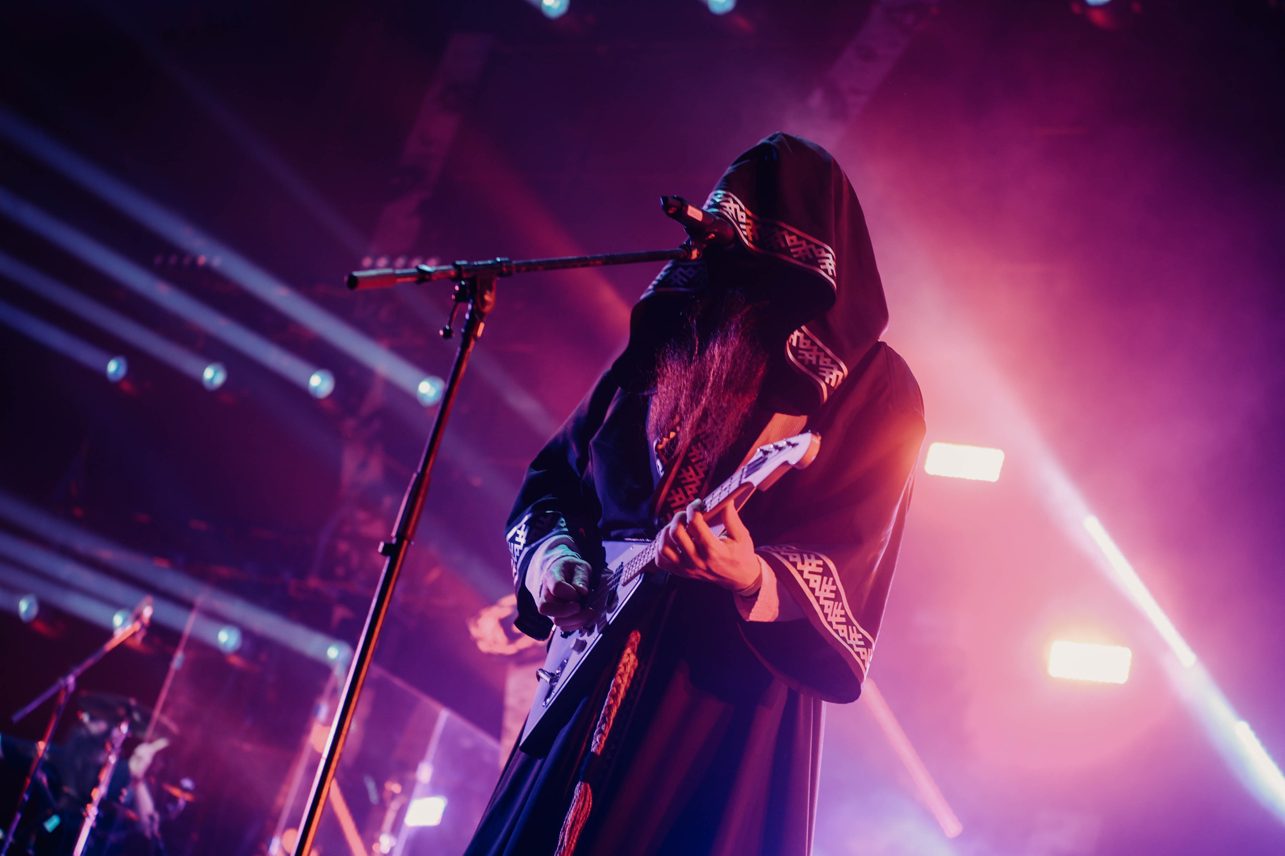НЕЙРОМОНАХ ФЕОФНА В VK STADIUM 16.11.24. Концертный и репортажный фотограф в Москве и Санкт-Петербурге Мария