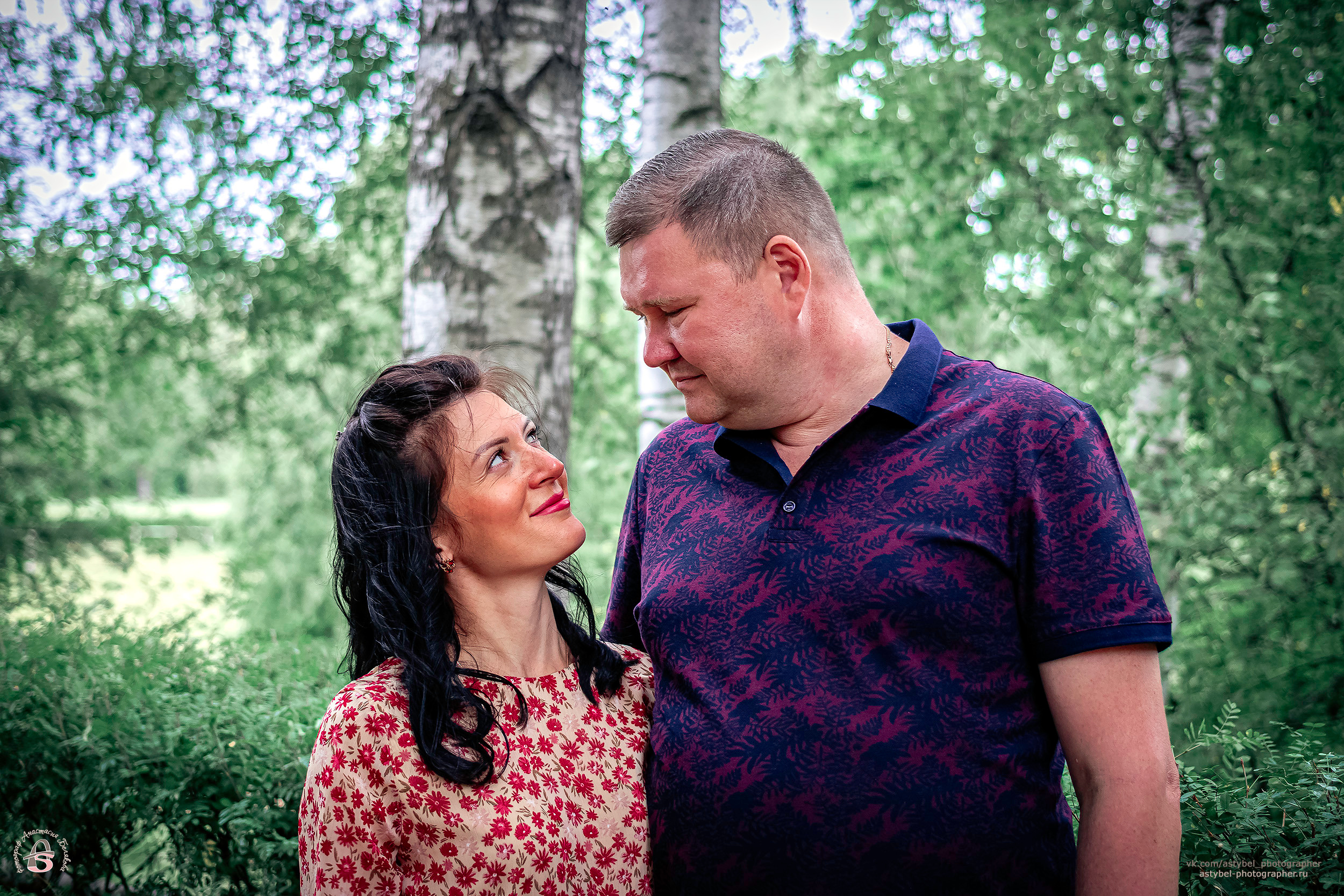 Семейная фотосессия Веры и её семьи в Павловском парке. Фотограф Анастасия Белякова в Санкт-Петербурге и Гатчине