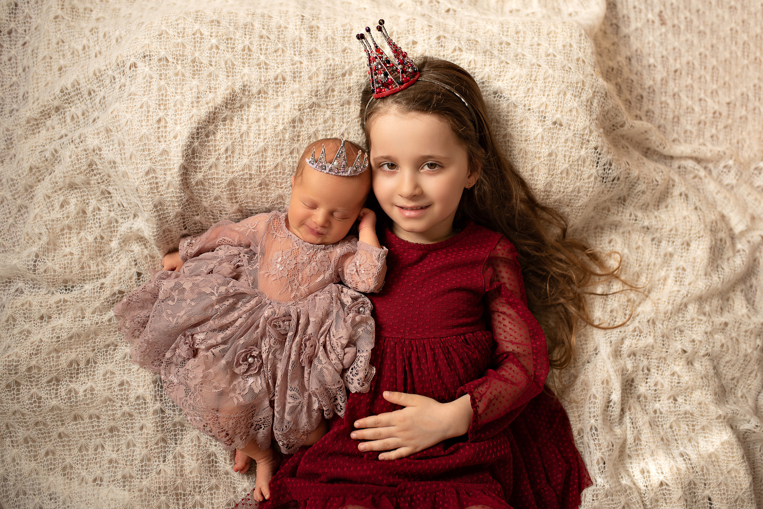 Новорожденные девочки. Фотограф новорожденных и детей до года в Челябинске Иванова Елена