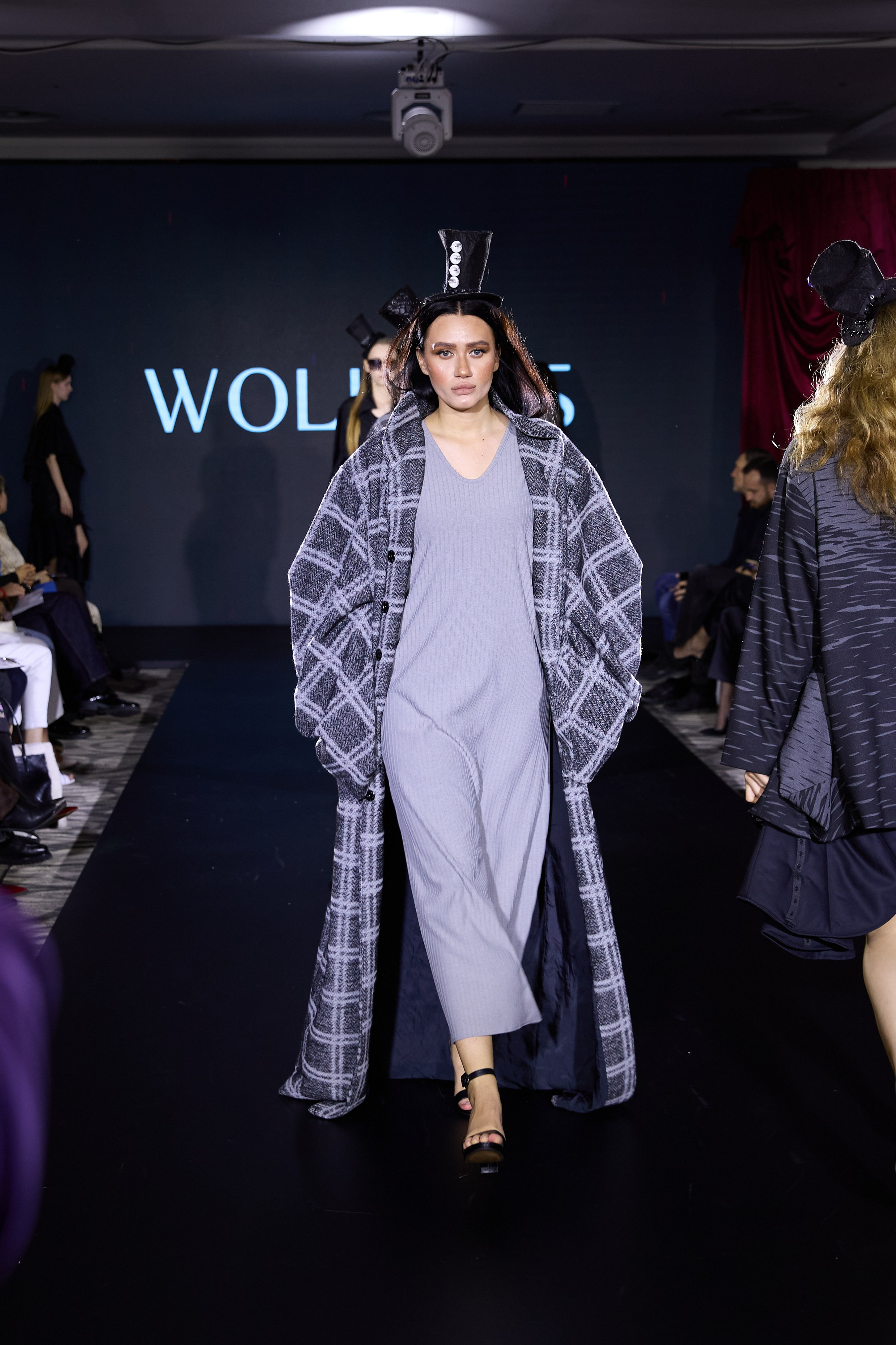 13 сезон недели моды в Ульяновске 8 — 9 ноября Тема: «Мода как спектакль». Свадебный и семейный фотограф в Ульяновске Орешина Елена