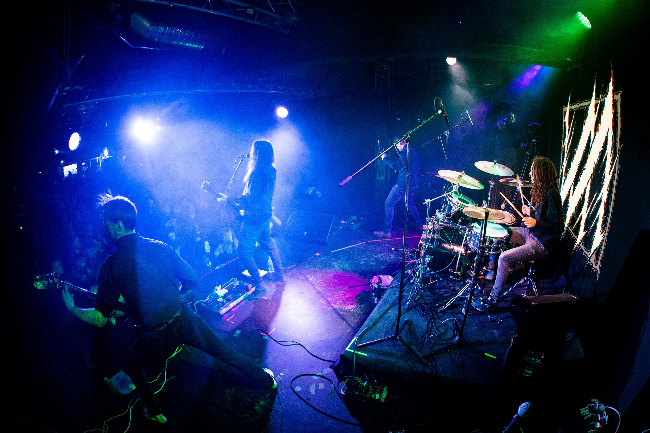 ИЛ • Minuala • Khlad|Glastonberry. Концертный и репортажный фотограф в Санкт-Петербурге Слава Пахомов