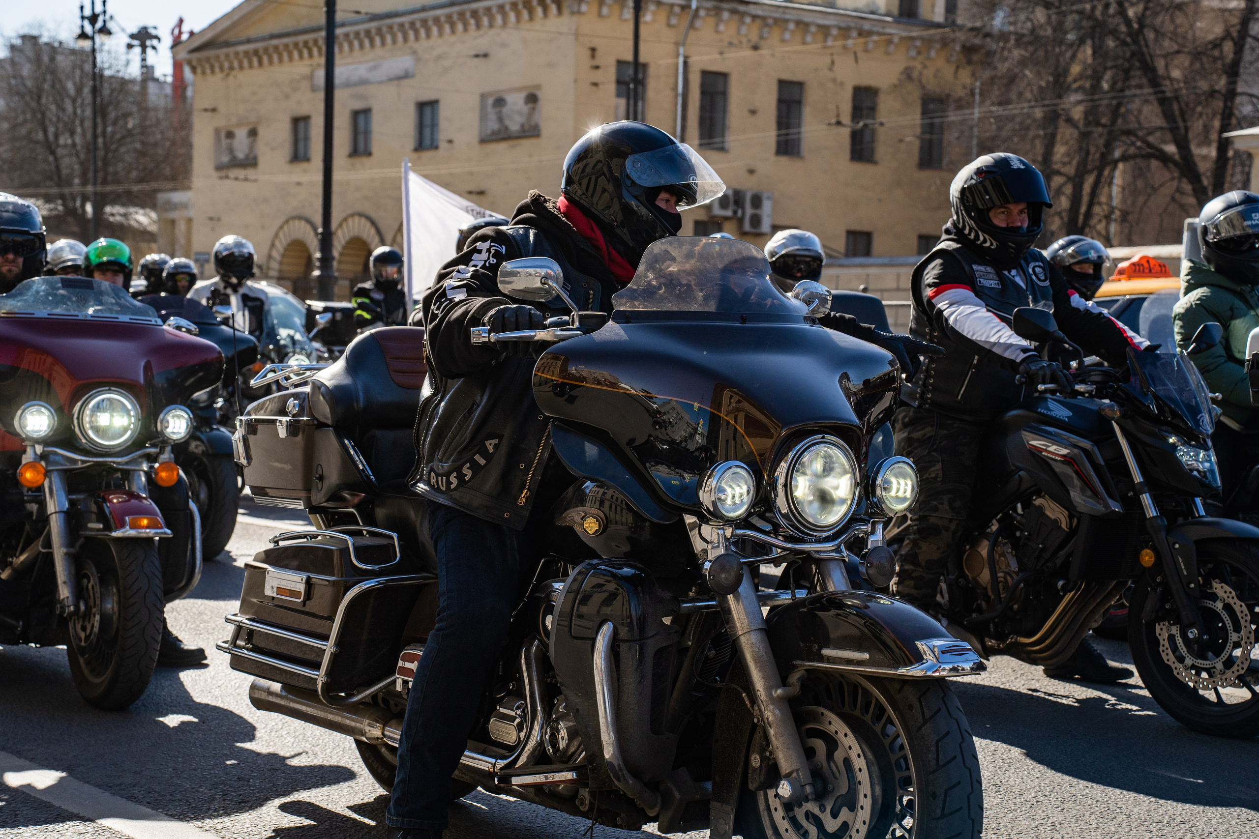 Весенний прохват мотоклуба Normans Riders MC. Концертный и репортажный фотограф в Санкт-Петербурге Слава Пахомов