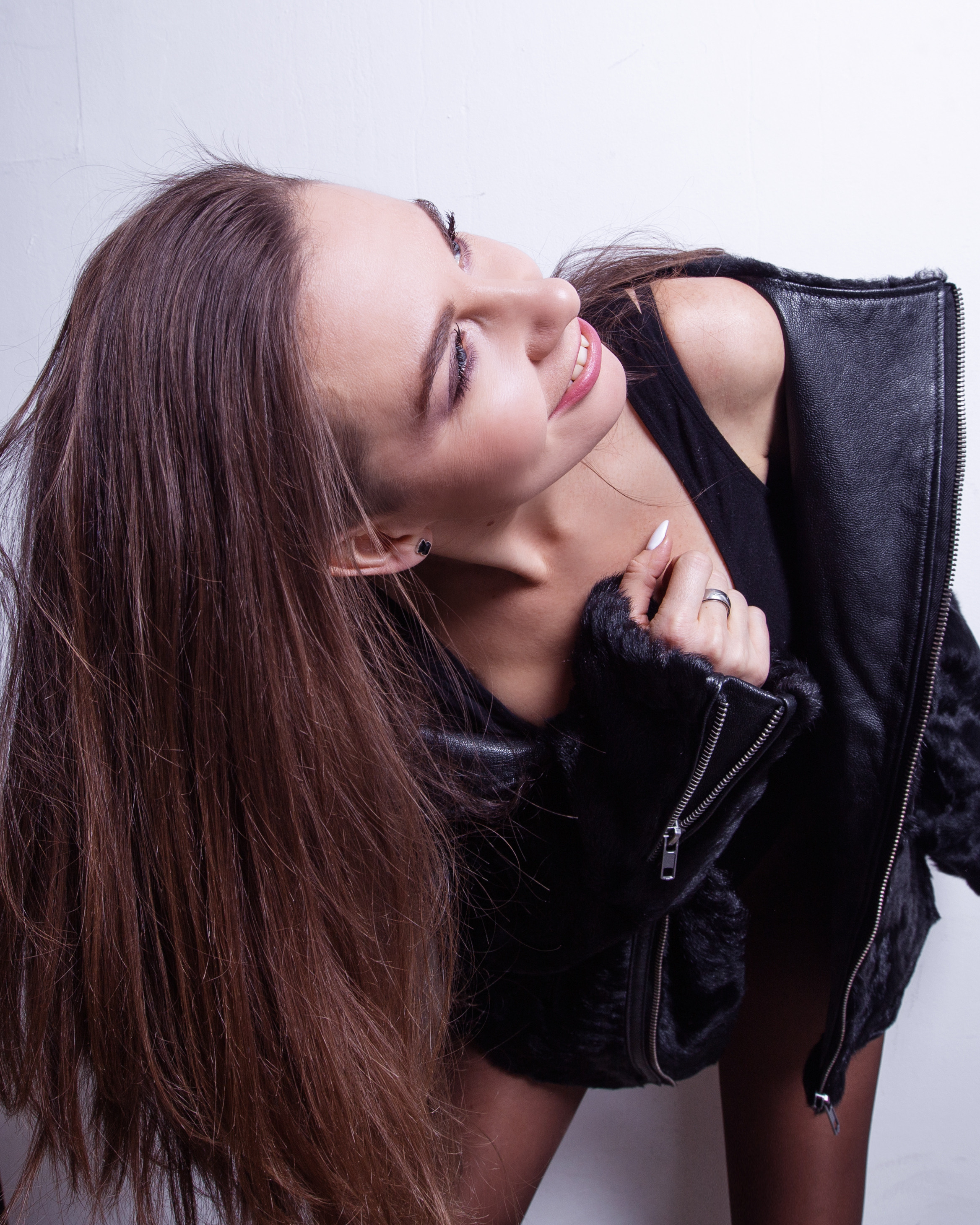 Калина. Спасибо за проявленный интерес к моему творчеству! Меня зовут Россохат