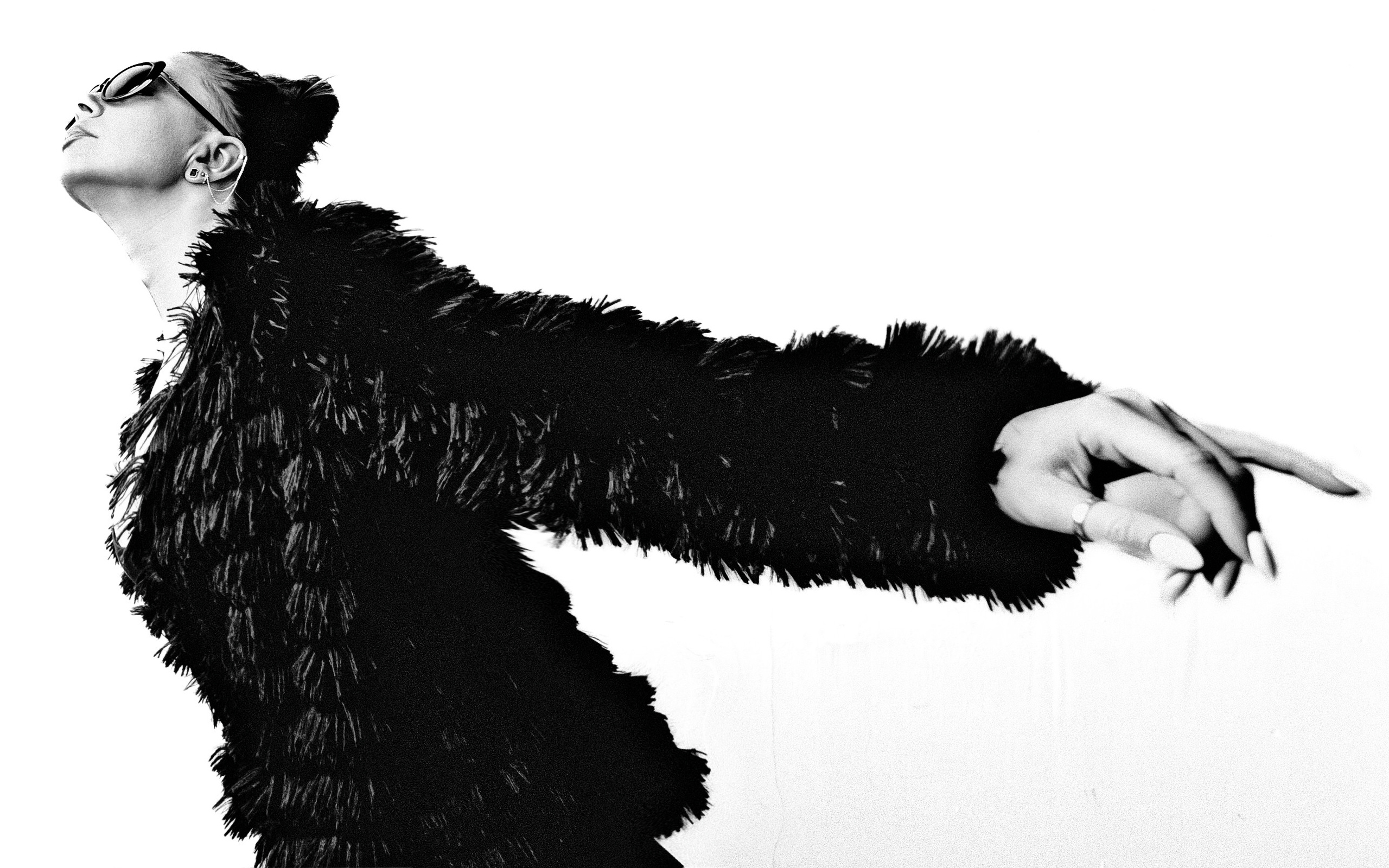 Калина. Спасибо за проявленный интерес к моему творчеству! Меня зовут Россохат