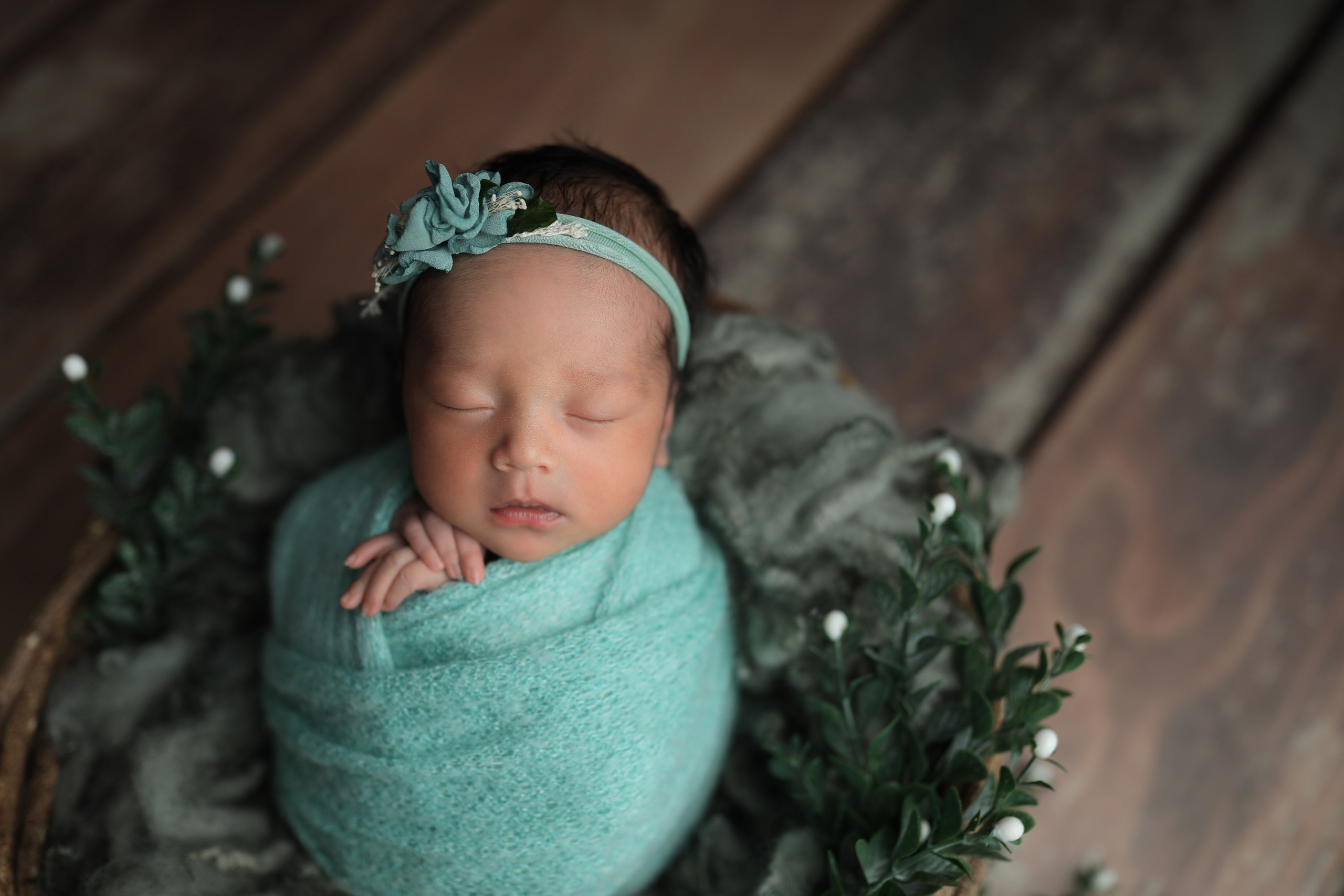 PH @anna_molodykh_newborn.almaty. Retoucher Aleksmokh