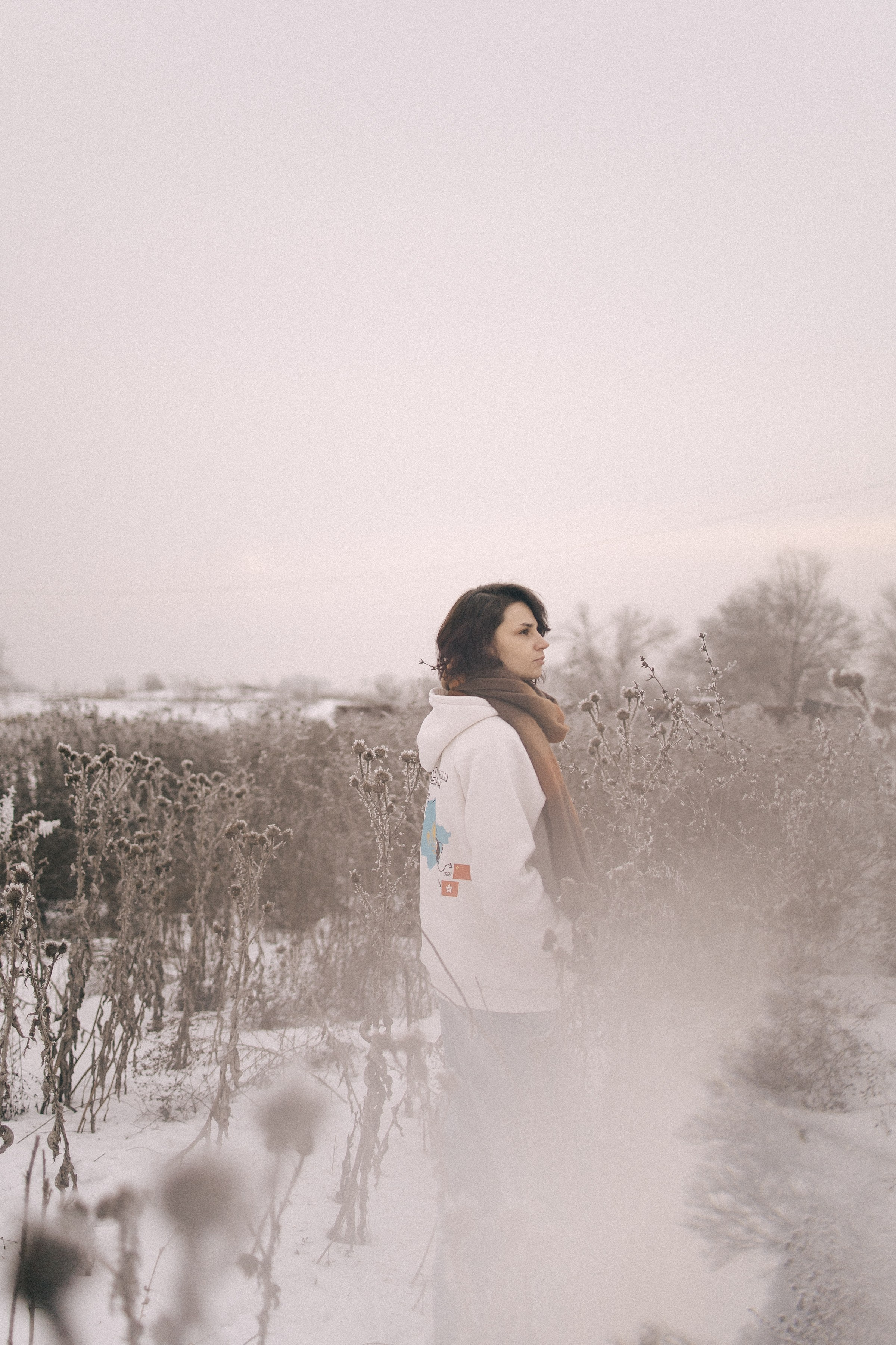 Ксю и снег / Алматы. Фотограф Наталья Гончарова. Снимаю живые портреты в Алматы