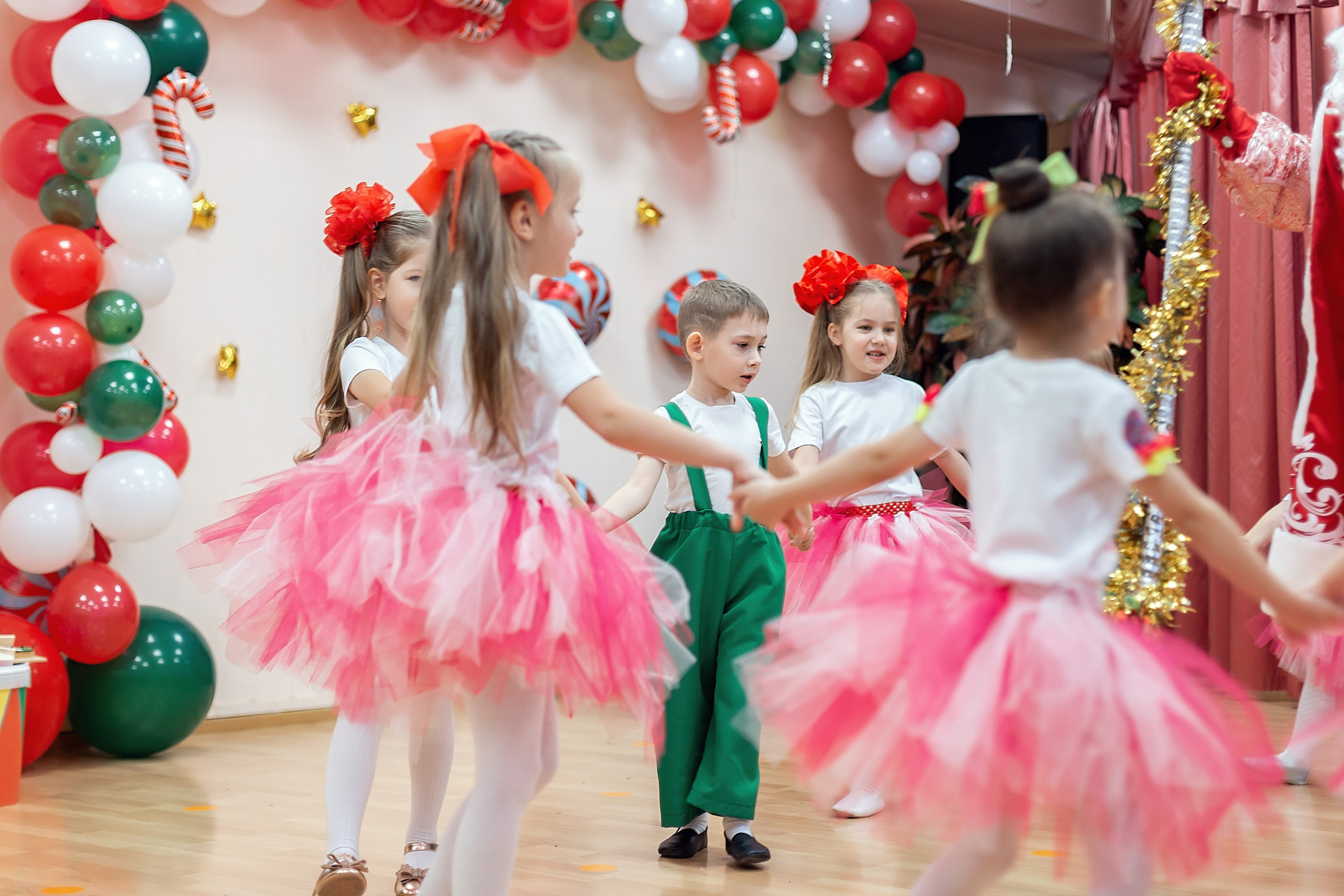 Утренник_"Карамельная фабрика» 2024. Семейный фотограф в Санкт-Петербурге