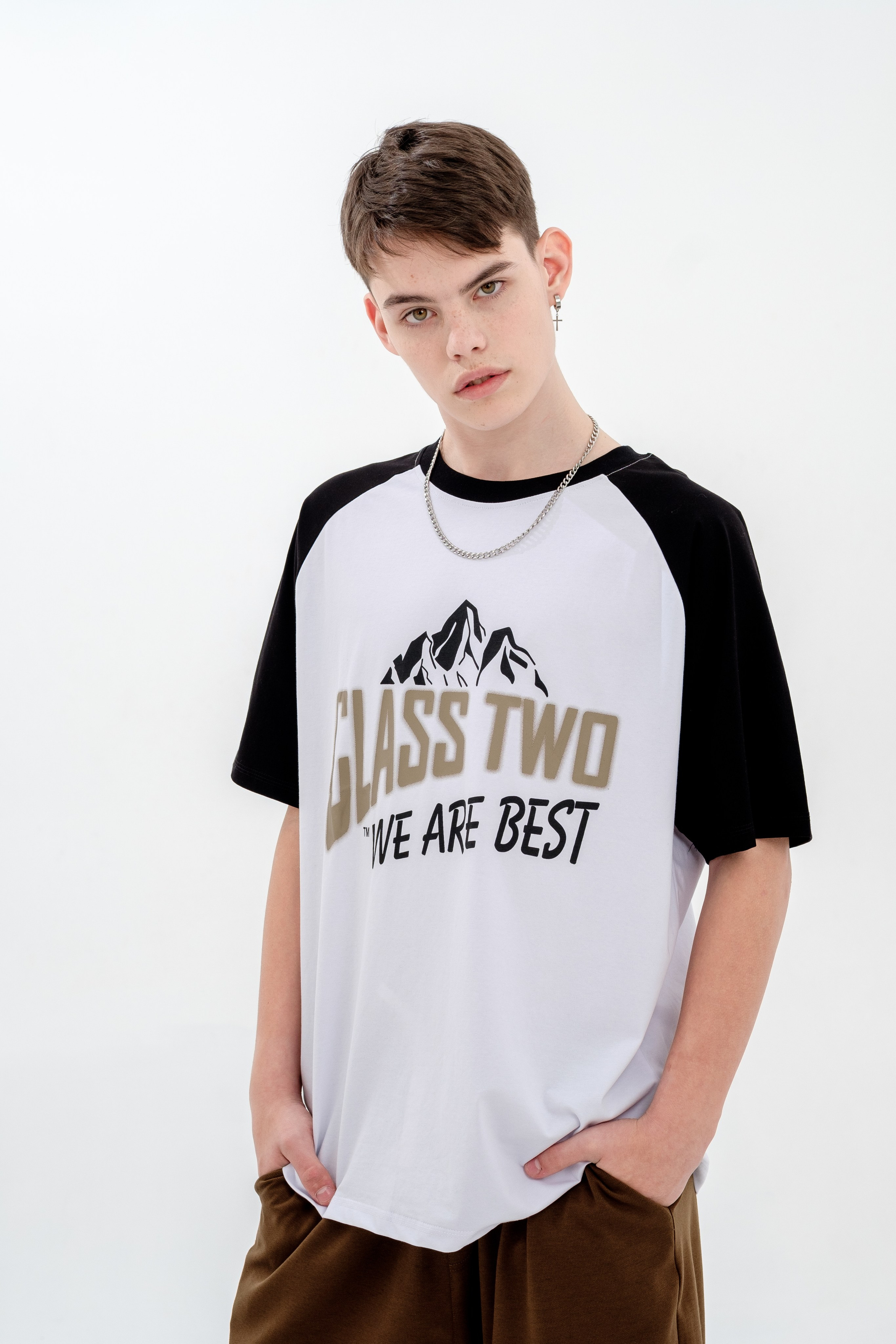 Фотосессия  одежды для маркетплейсов в СПб. Фотосессия для маркетплейсов