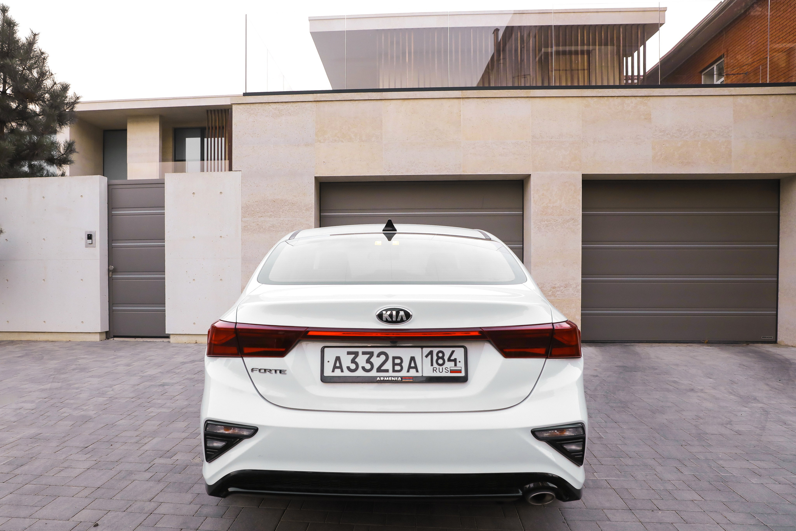 АВТО. Photographer Viktoriya Markushina «My world throug»