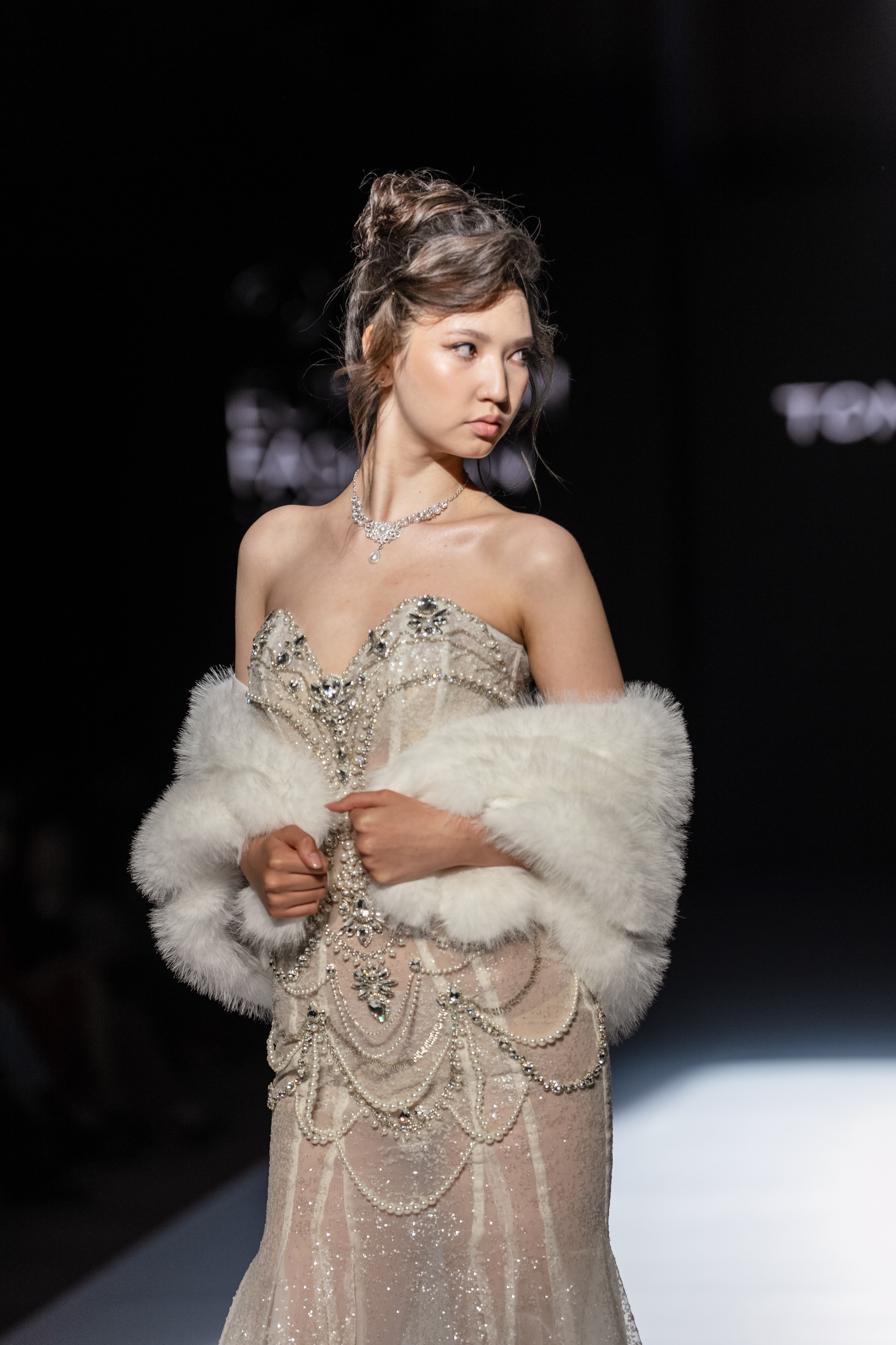 Eurasia Fashion Week Tomoyov. Сайт Алматинского НЮ АРТ, будуар и фэшн фотографа Дениса Карпенко