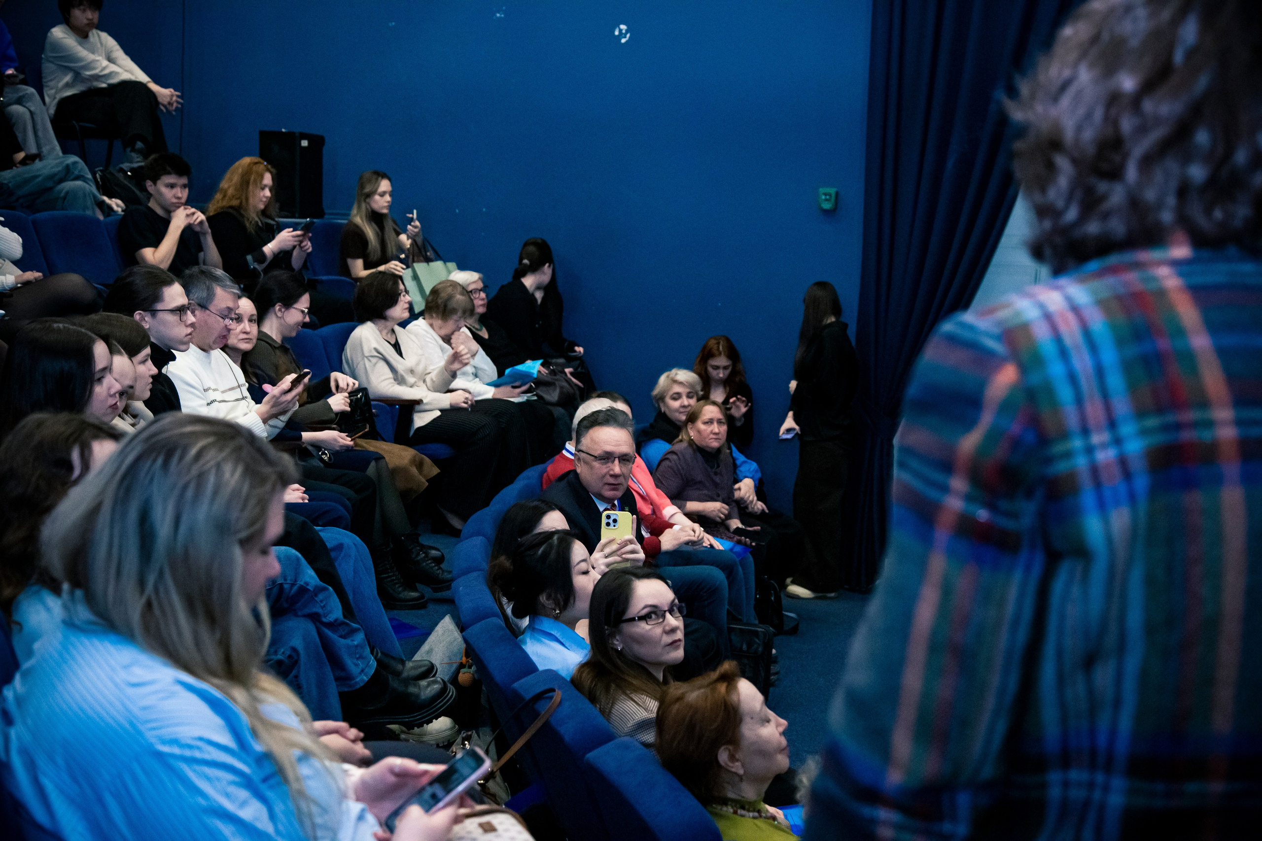 «Человек и цифровое пространство». Репортажный и портретный фотограф Казань / Горячих Полина