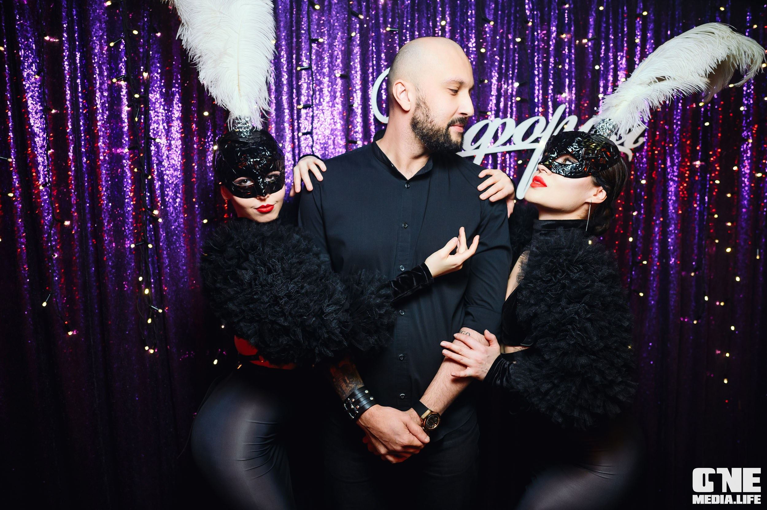 Фотоотчет из караоке-клуба Эйфория. One Media Life: фоторепортажи, фотоотчеты с мероприятий и заведений