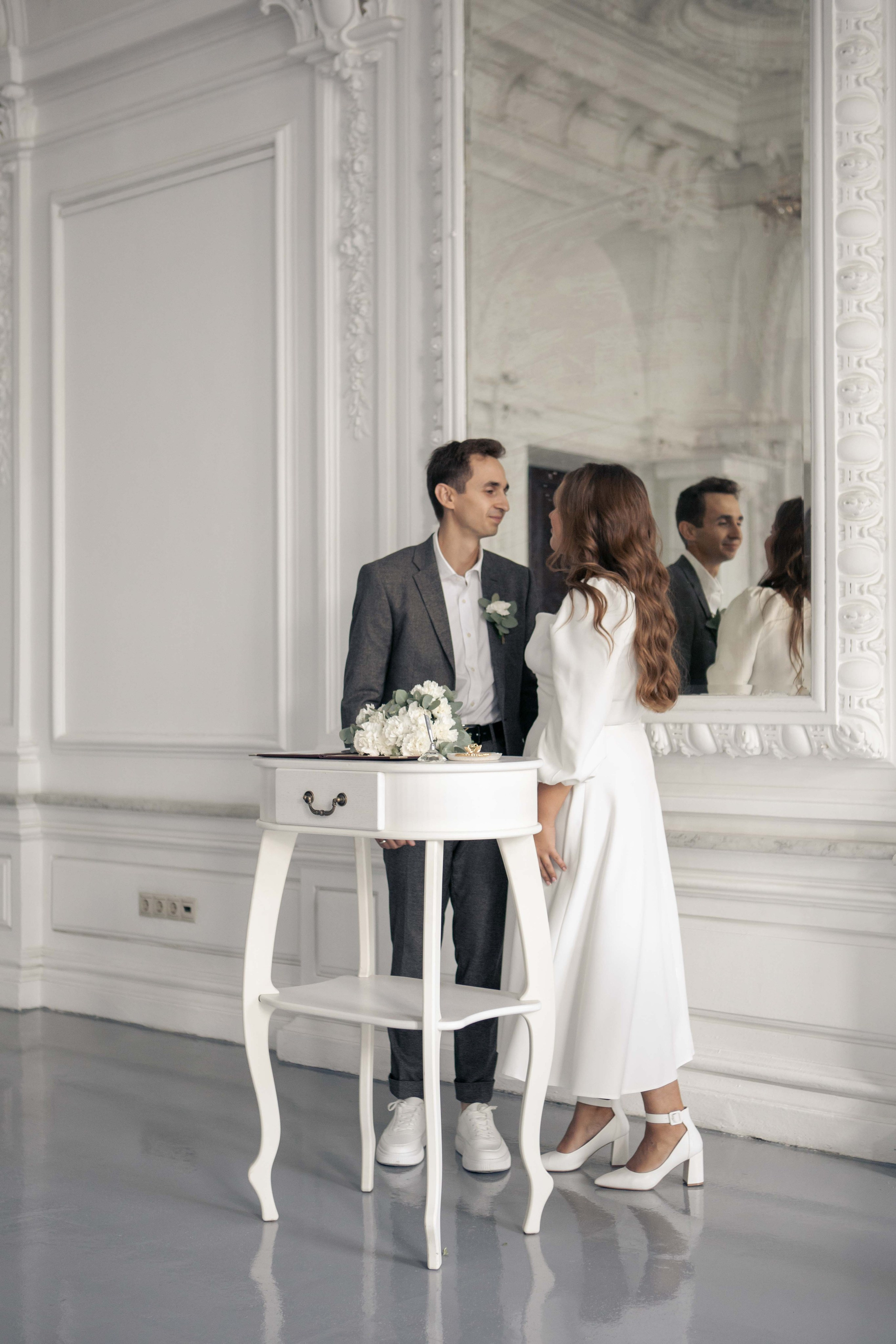 Свадебная фотосессия в Москве в отеле. Фотограф Валерия Горбунова Подольск Бутово Видное Щербинка