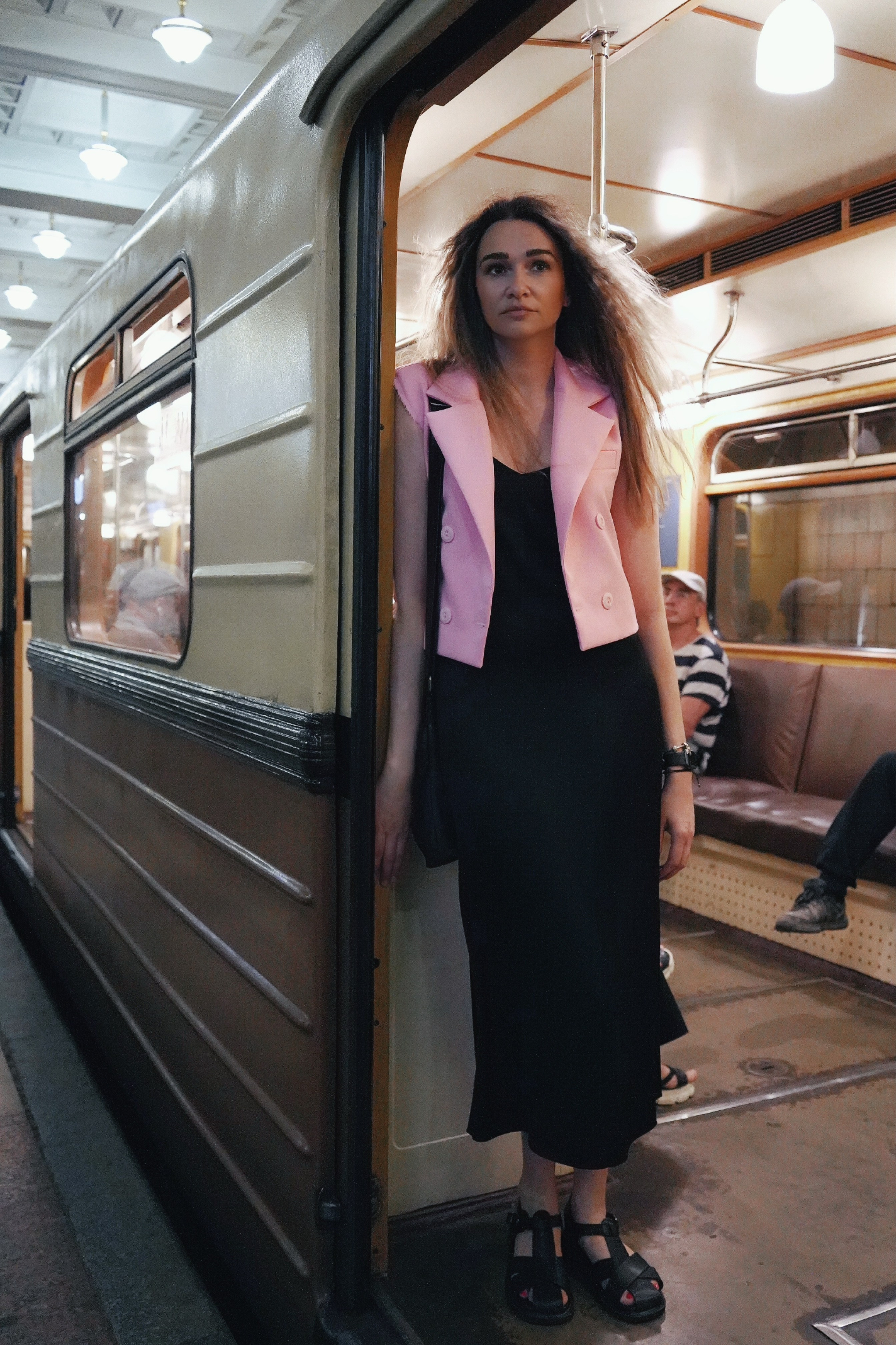 Анна в Московском метро. Событийный фотограф Анна Курникова