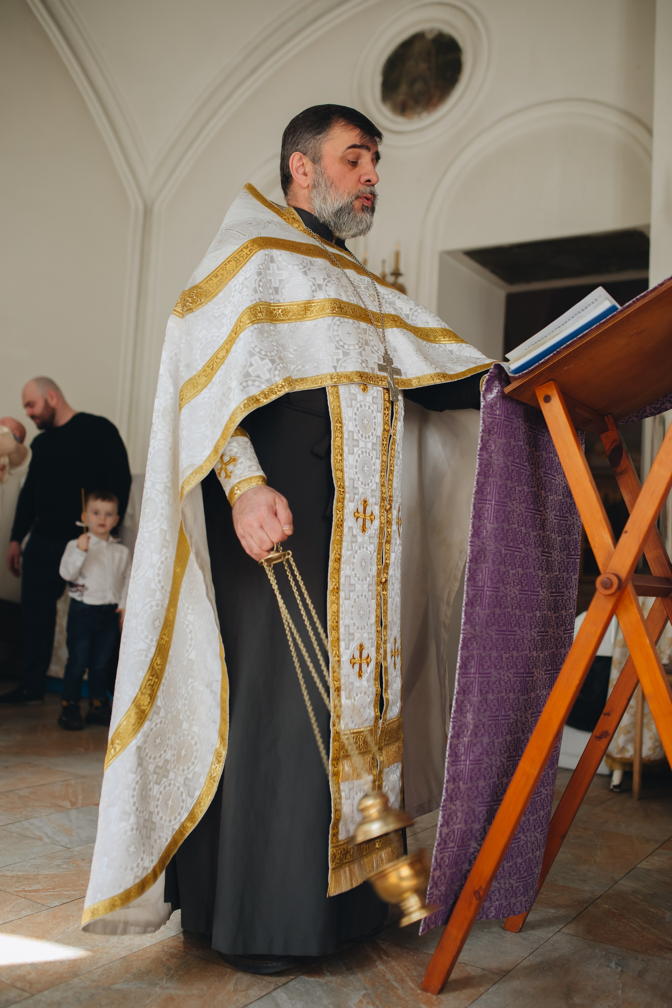 Крещение в светлом Храме. Семейный и детский фотограф в Москве Дорогова Екатерина