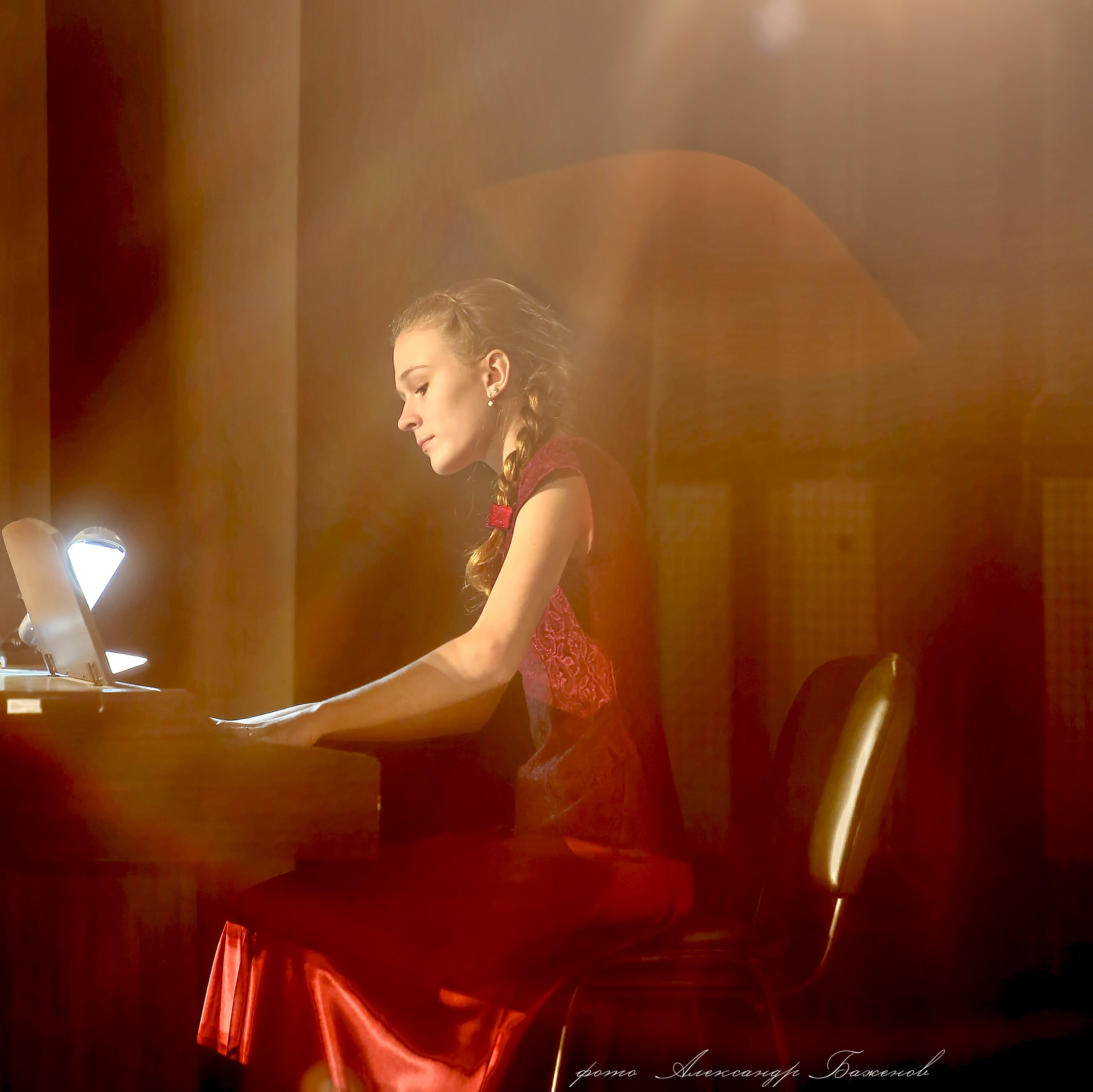 Театральный фотограф Александр Баженов, место работы в г. Екатеринбург. Профессиональный Фотограф в г. Екатеринбурге Александр Баженов