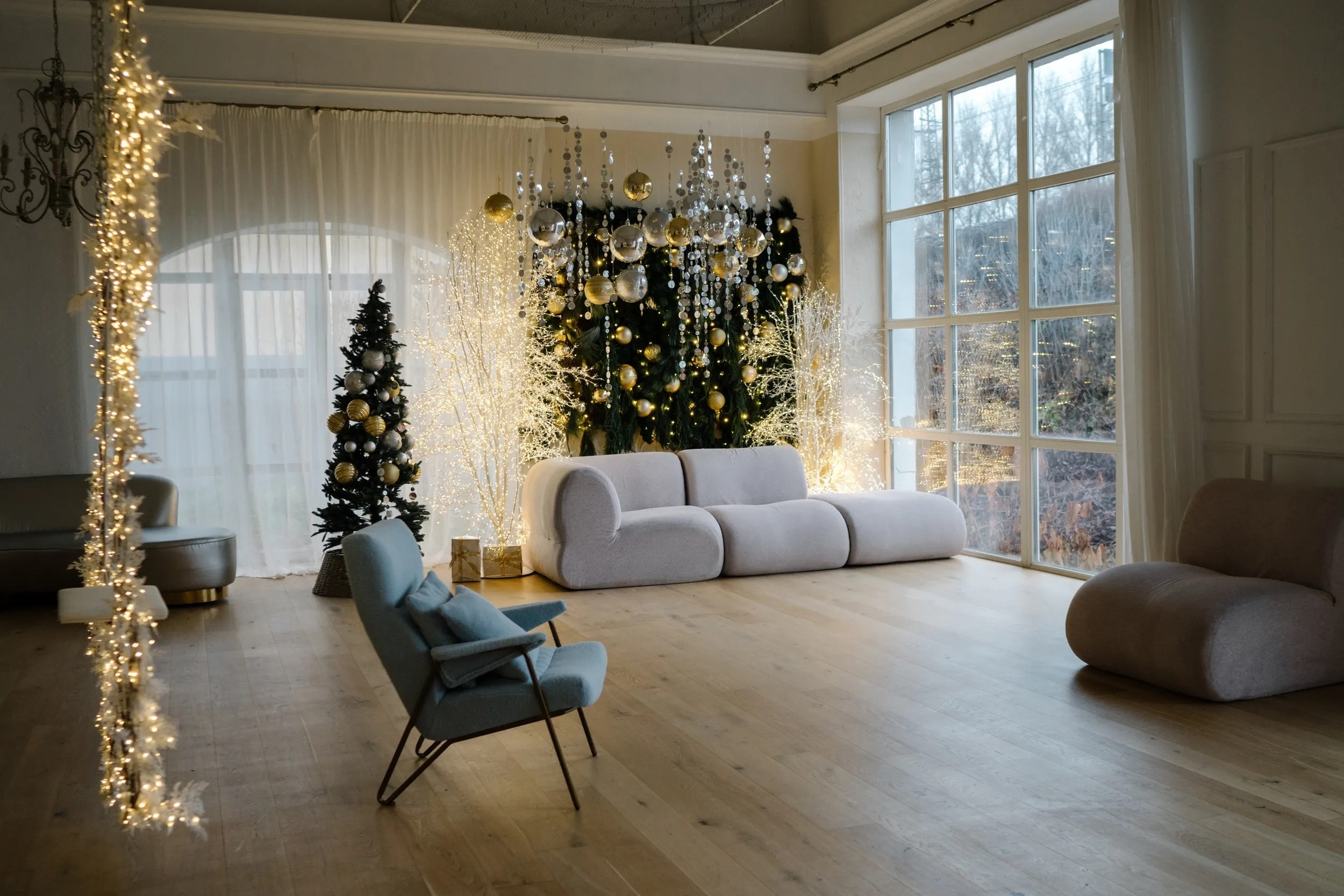 Новогодние декорации 2025-2026. Свадебный фотограф Ярославль Ирина Волоцкая