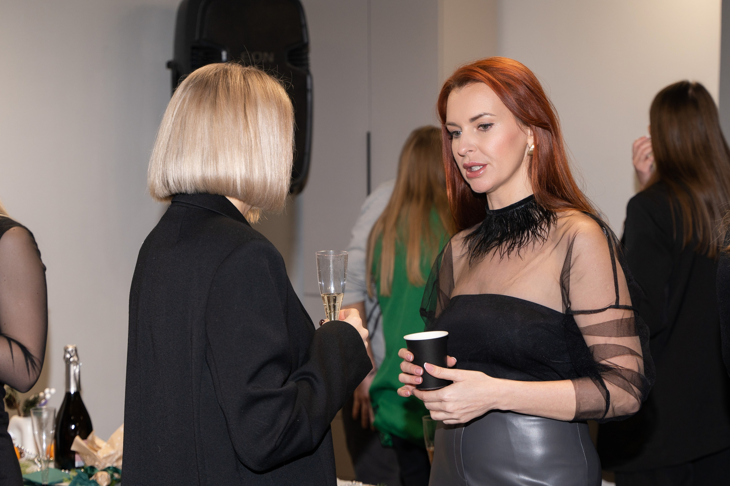 Корпоратив студии маникюра VTOPE. Margosha-ph.ru