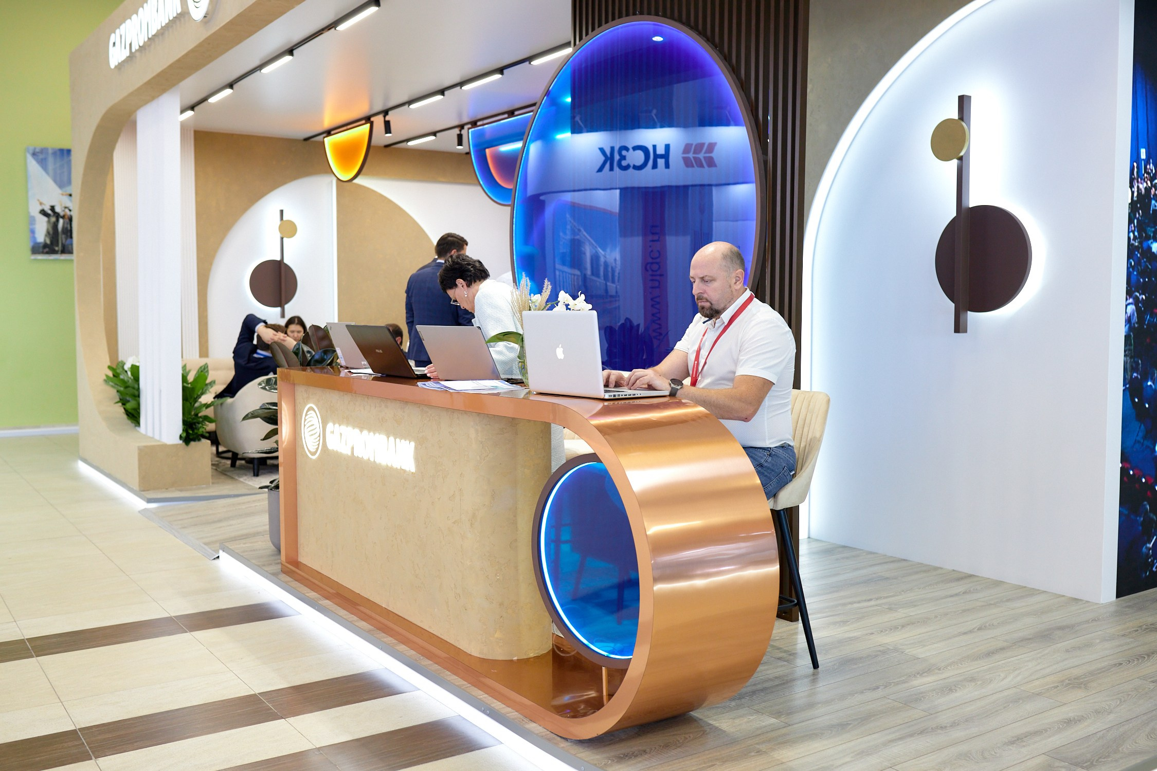 ВЭФ 2023. Репортажный фотограф Владивосток Анастасия Сокольникова