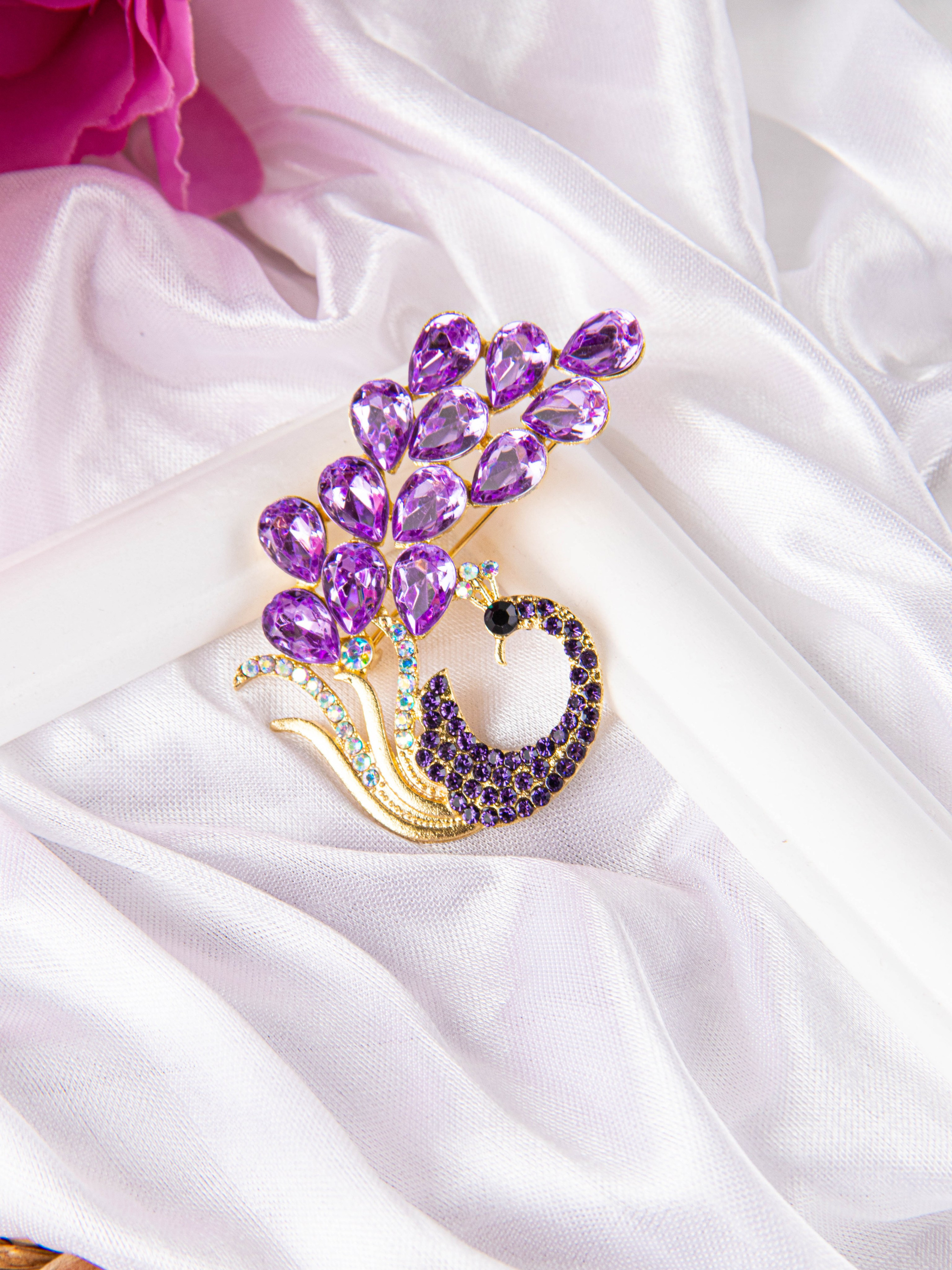 Брошь. «Матрица»