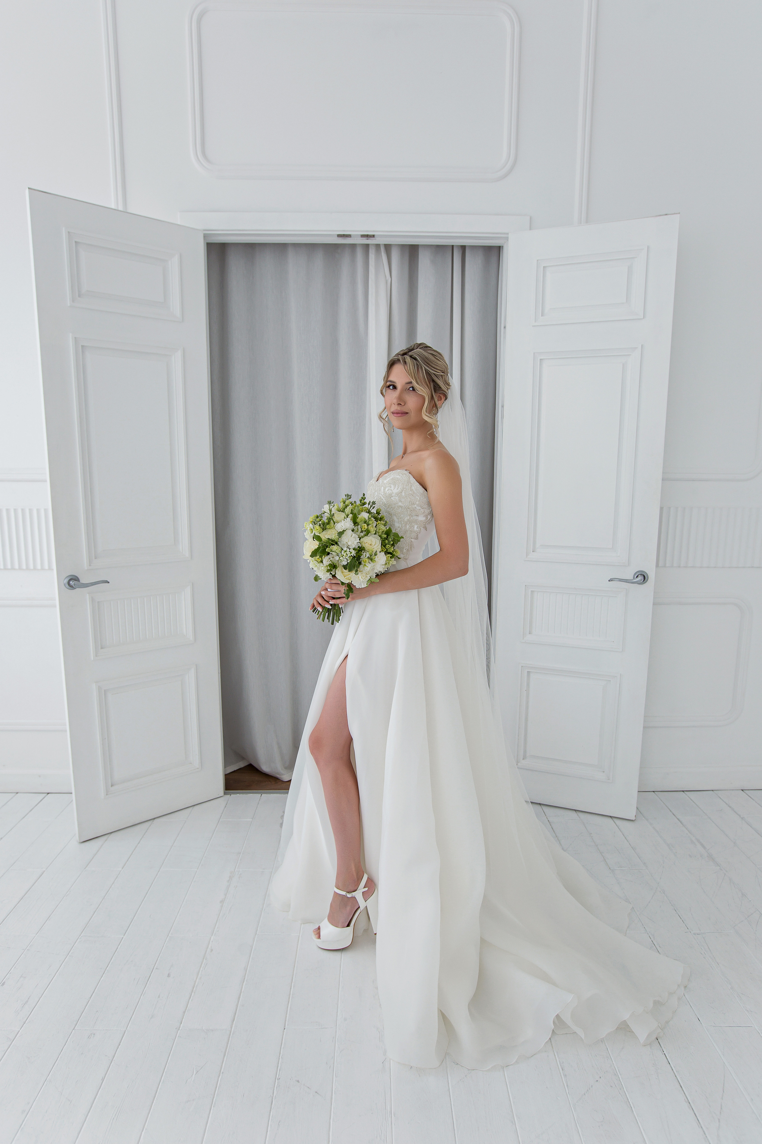 Елизавета и Антон. Свадебный фотограф в Омске Яна Савина